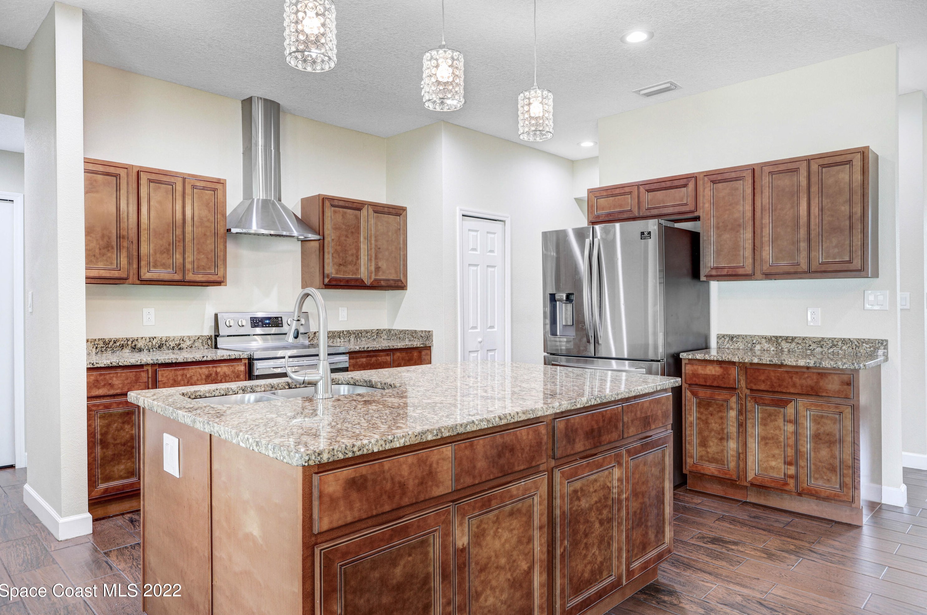 361 Osmosis Dr, Melbourne FL 32908-1422 exterior