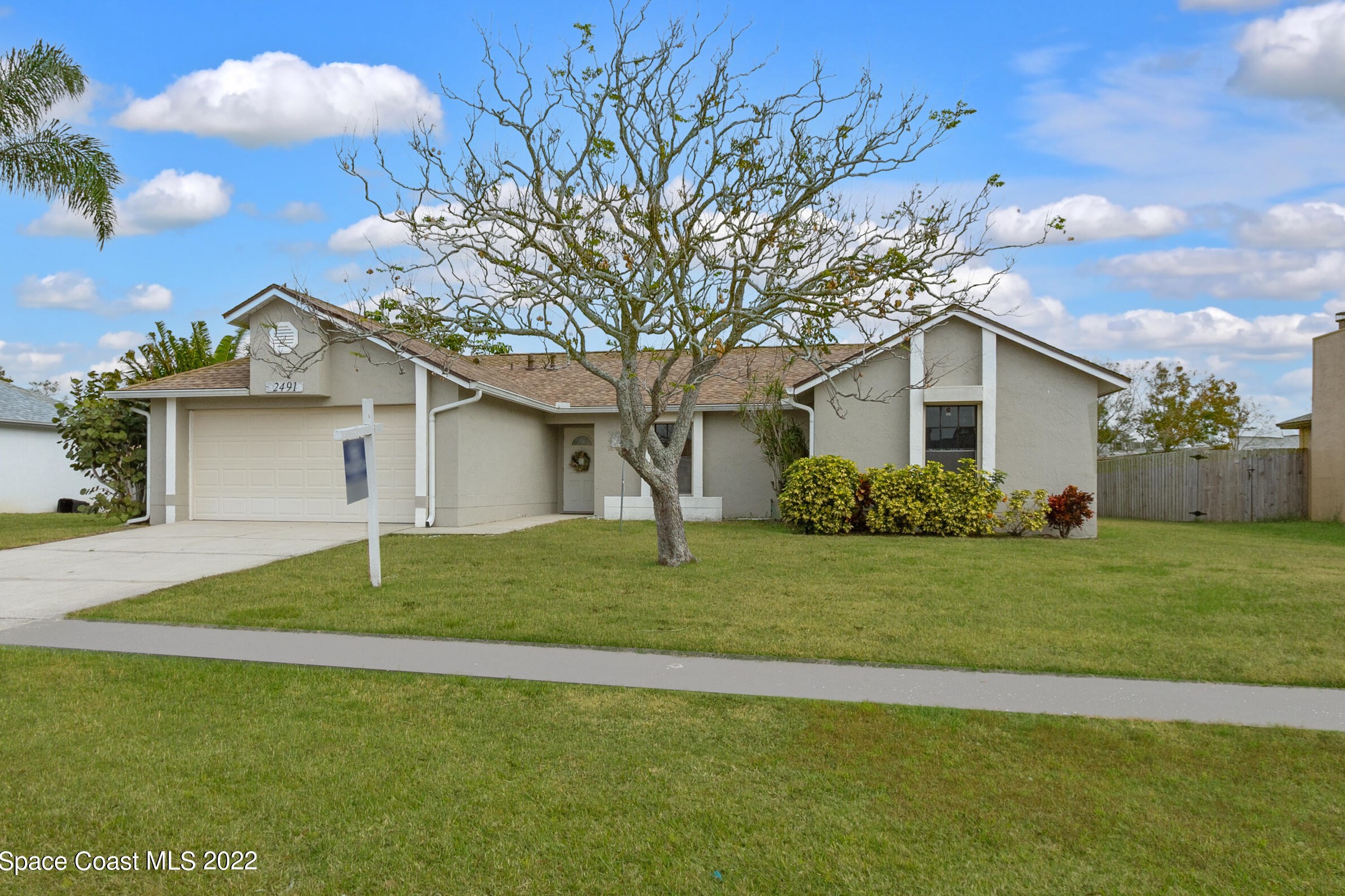 2491 Village Park Dr, Melbourne, FL 32934-8285