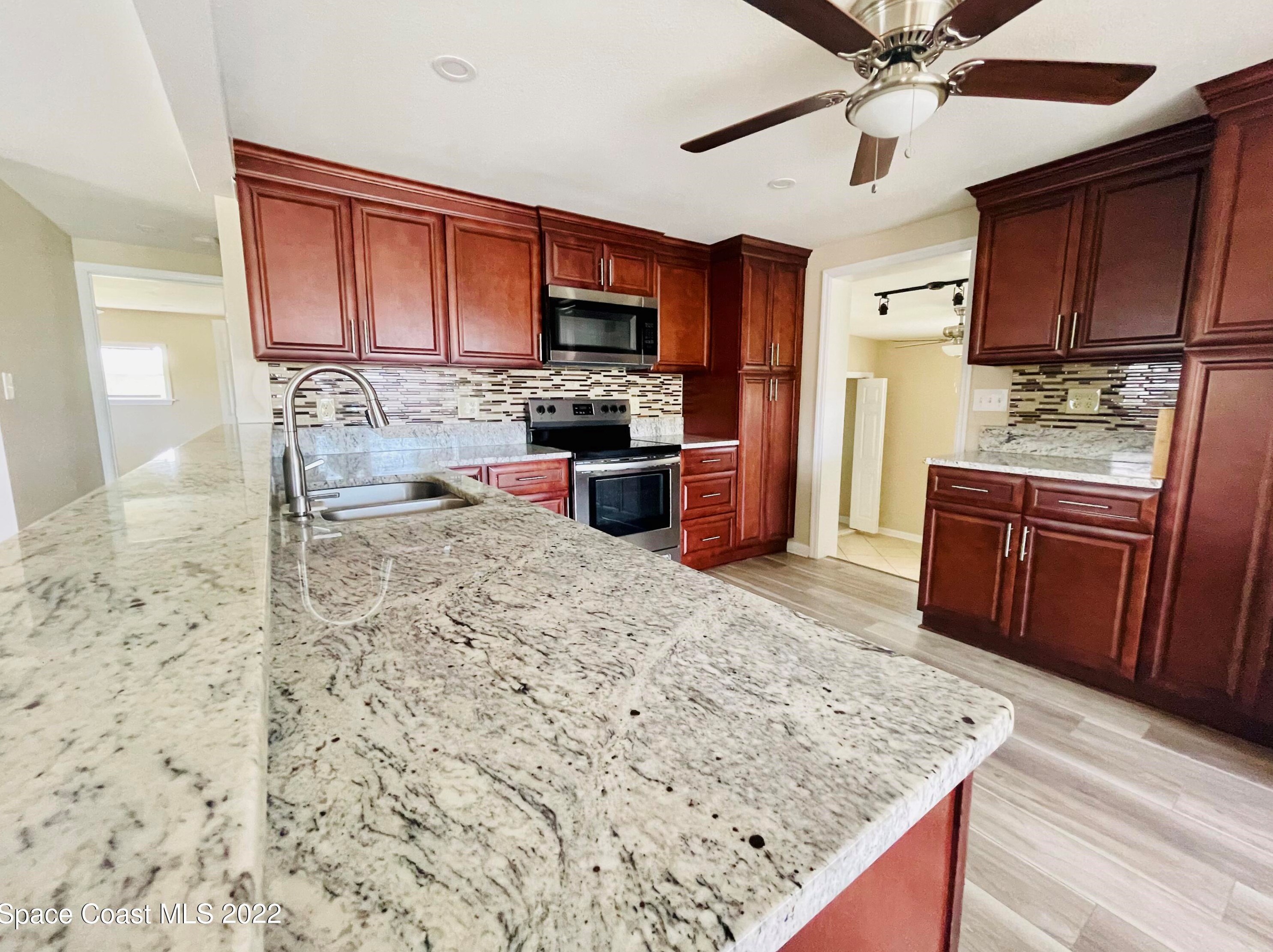 1109 Wren Cir, Sebastian, FL 32976