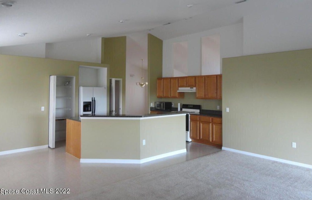 5222 Outlook Dr, Melbourne, FL 32940