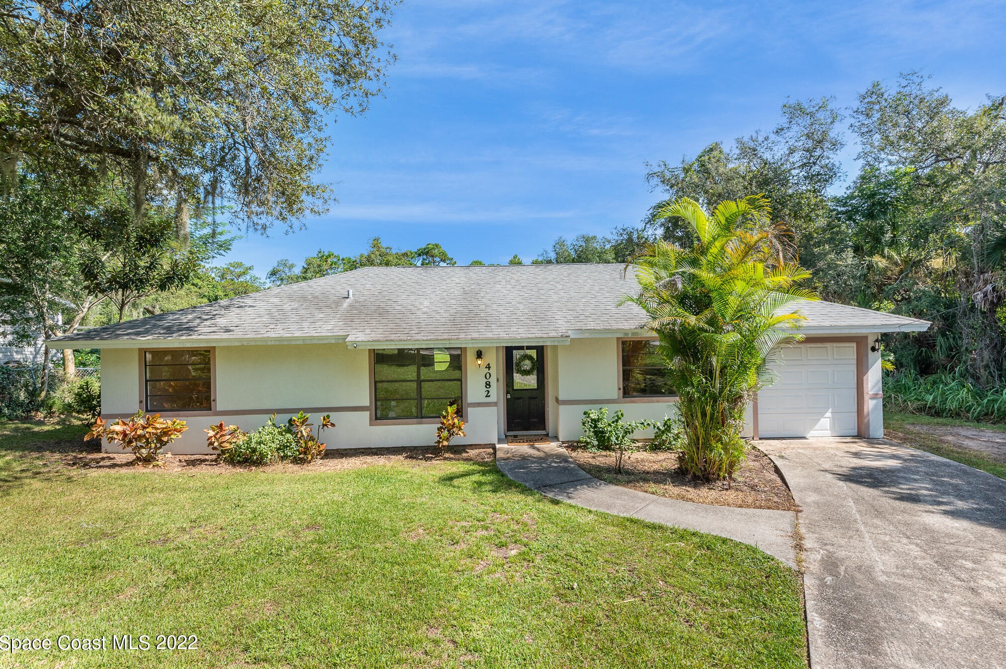 4082 Black Gum Dr, Mims, FL 32754