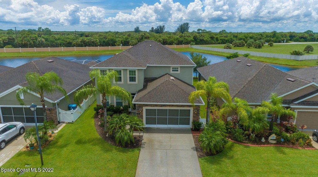 2392 Snapdragon Dr, Melbourne, FL 32907-7214