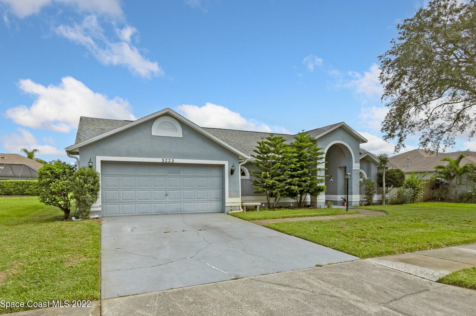 3223 Lago Vista Dr, Melbourne, FL 32940-1410