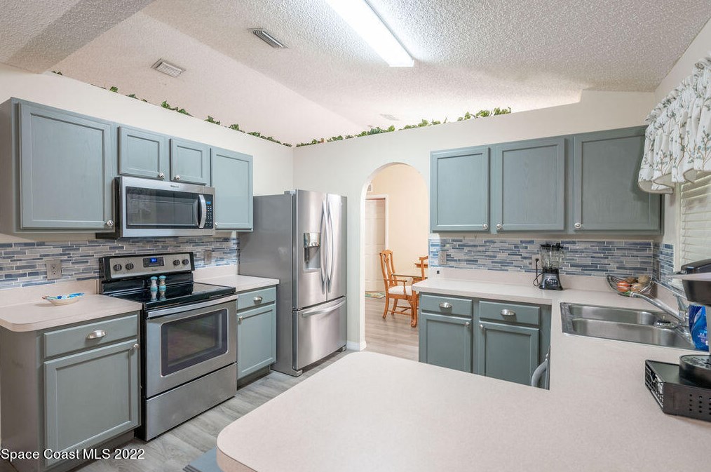 844 Tedder Rd, Melbourne, FL 32909-7524
