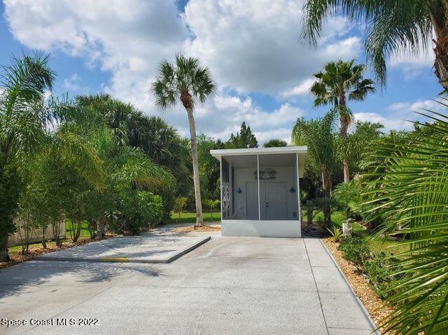 34 Sunset Dr, Titusville, FL 32780