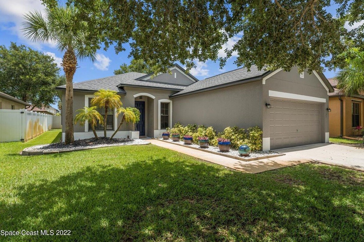 4151 Aiken Ln, Melbourne, FL 32901-6719