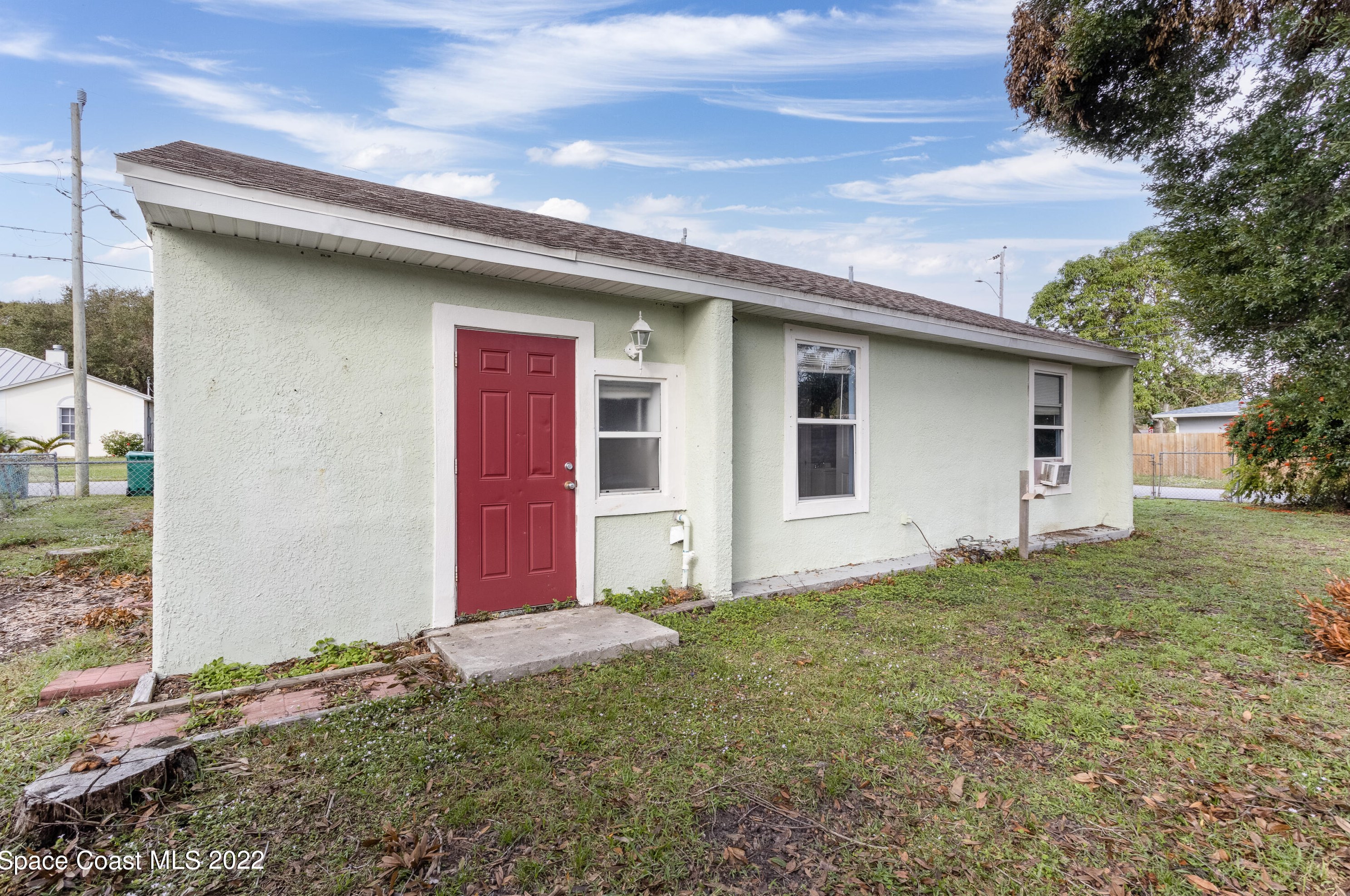 1220 Robin Dr, Merritt Island, FL 32952
