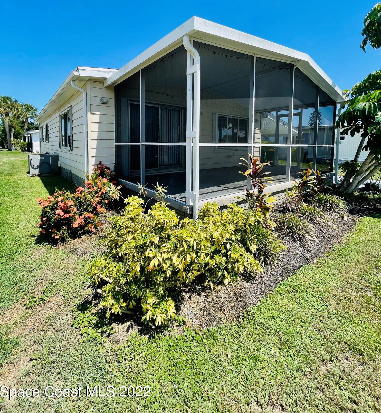 859 Cashew Cir, Sebastian, FL 32976