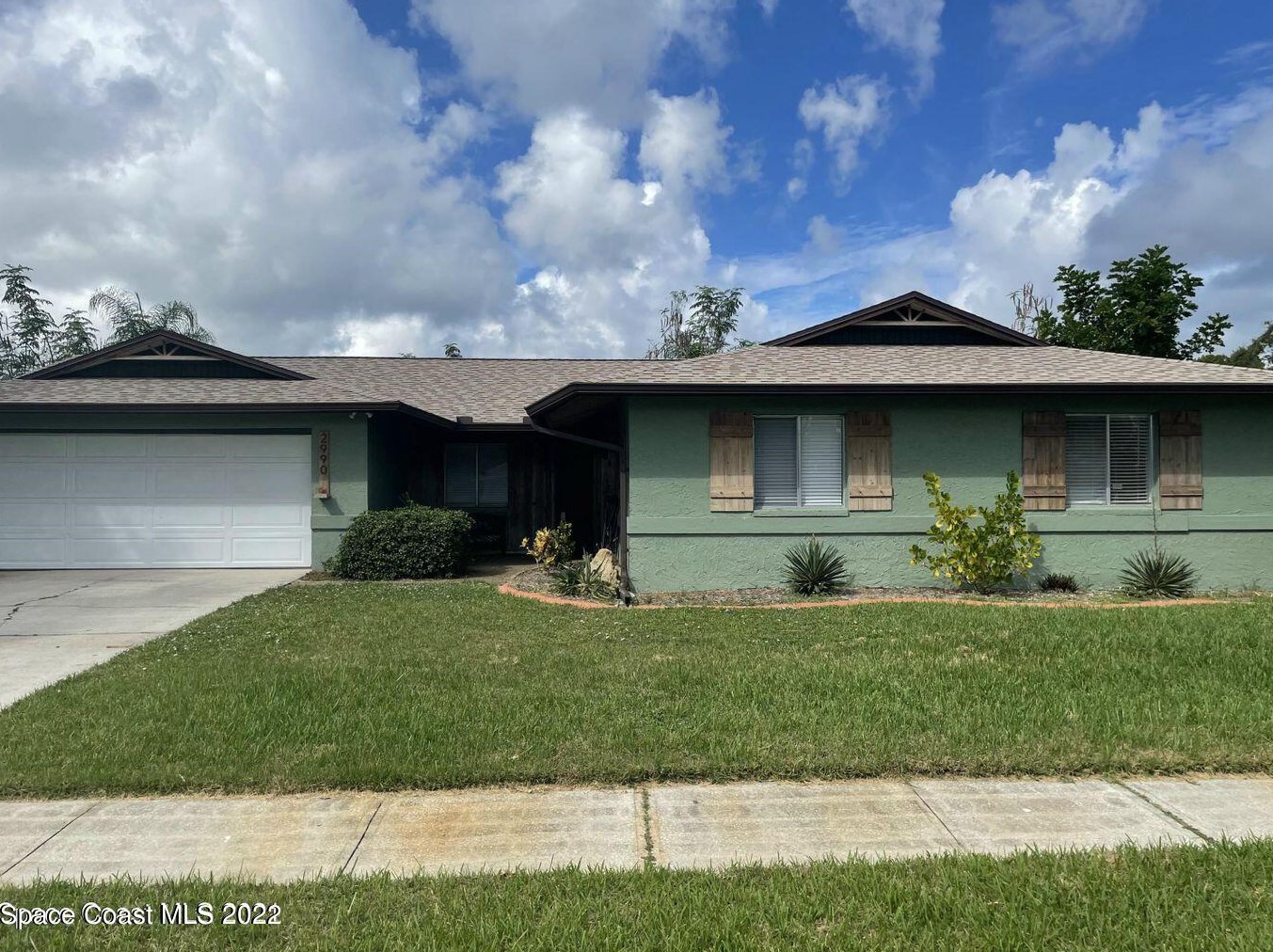 2990 Manitoba Ln, Melbourne, FL 32935