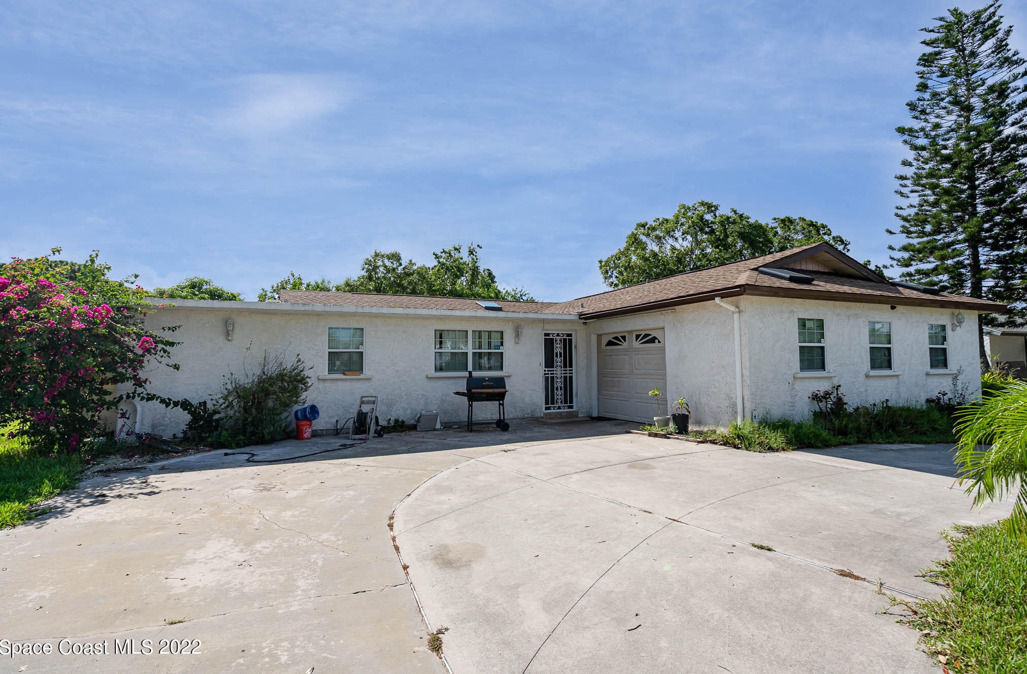 1626 Riviera Dr, Melbourne, FL 32905-3847
