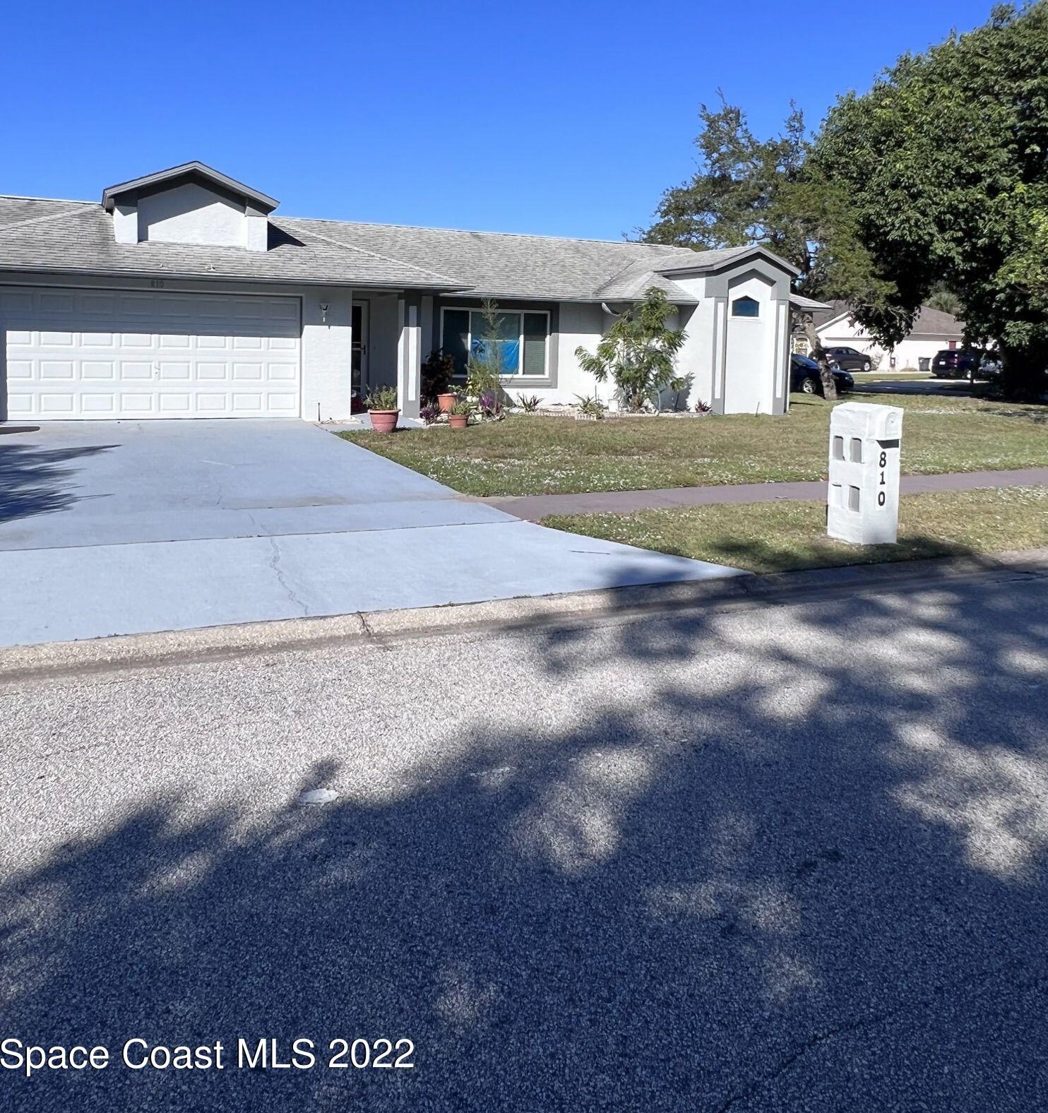 810 Sandhurst Ct, Titusville, FL 32780