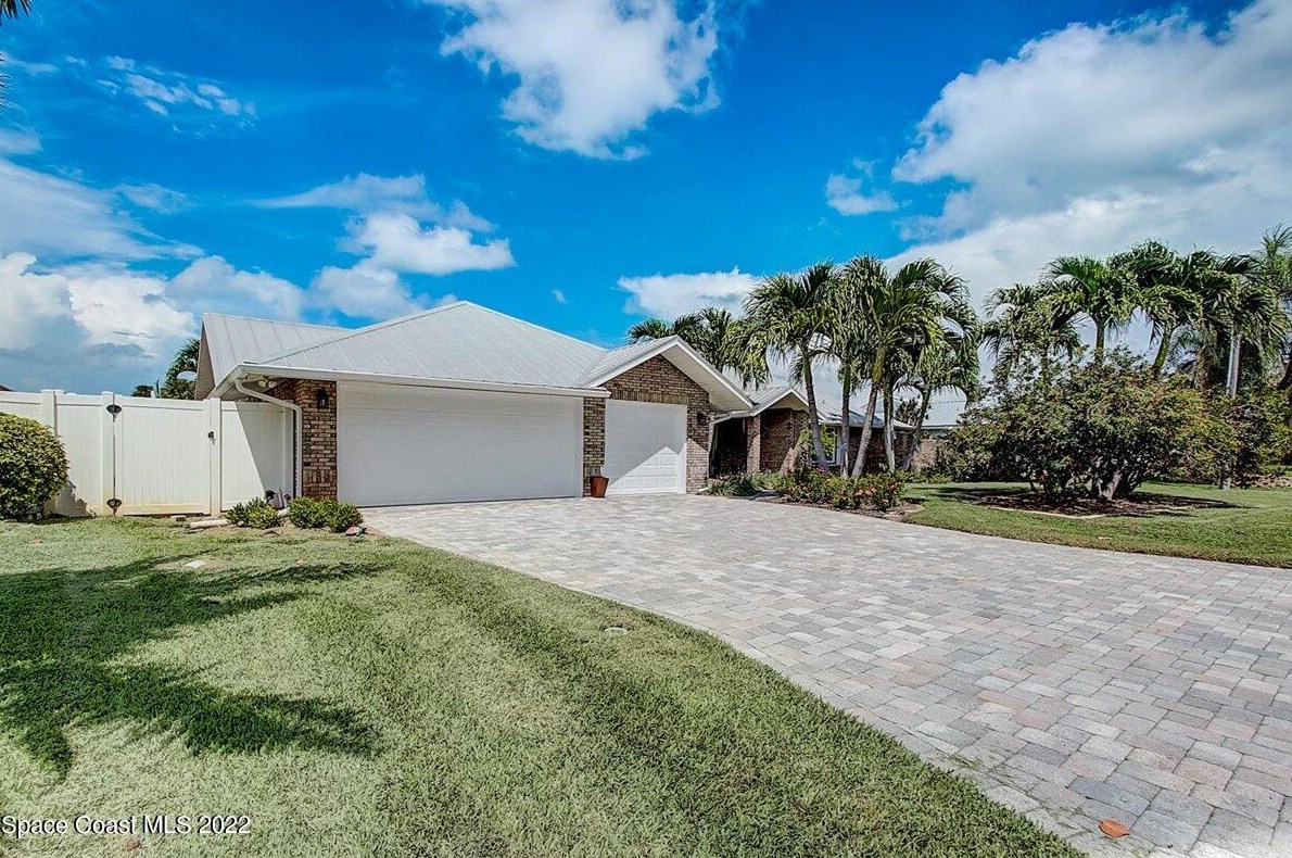 296 Hiawatha Way, Melbourne, FL 32951-3535