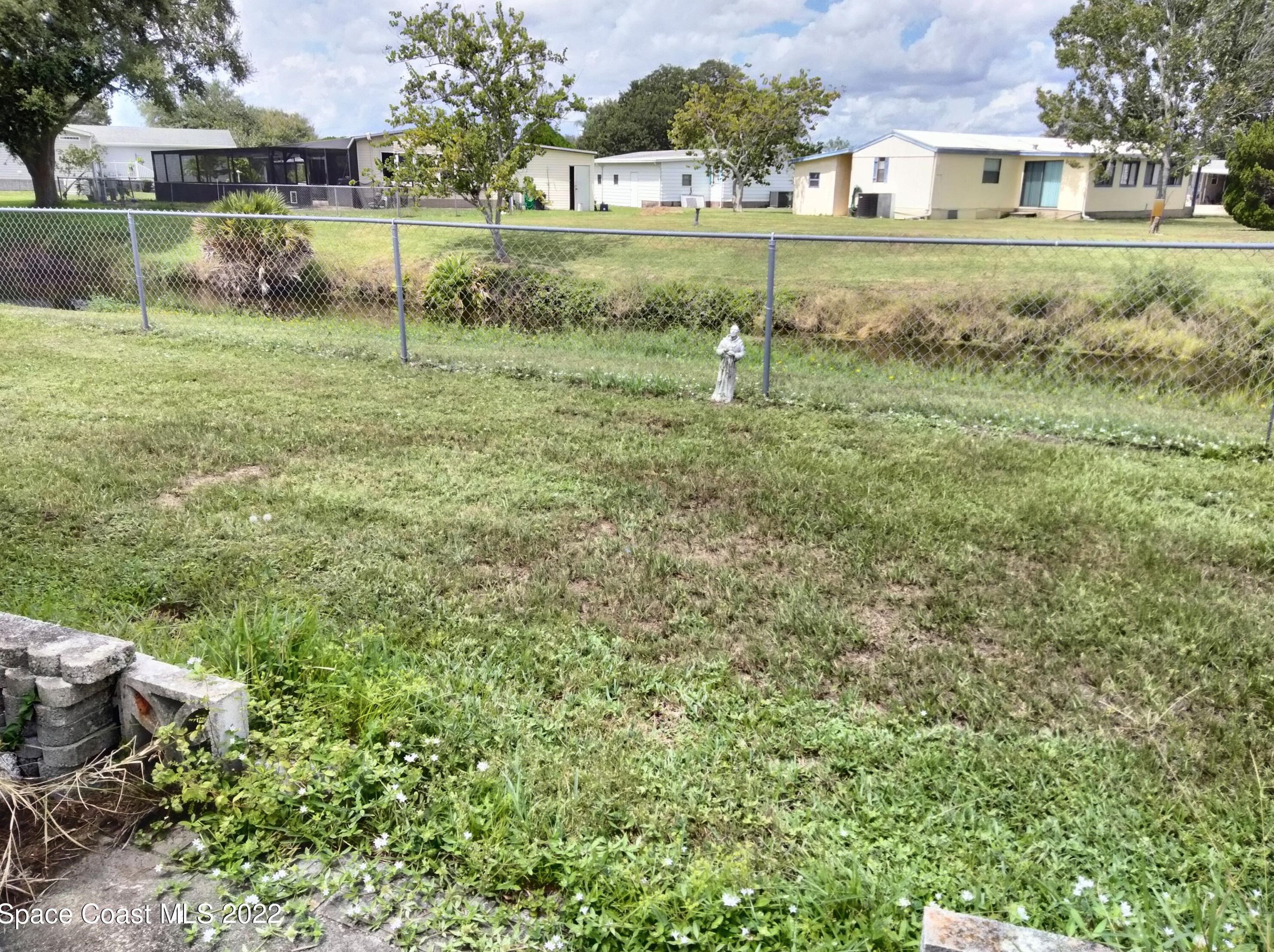 1159 Barefoot Cir, Sebastian, FL 32976