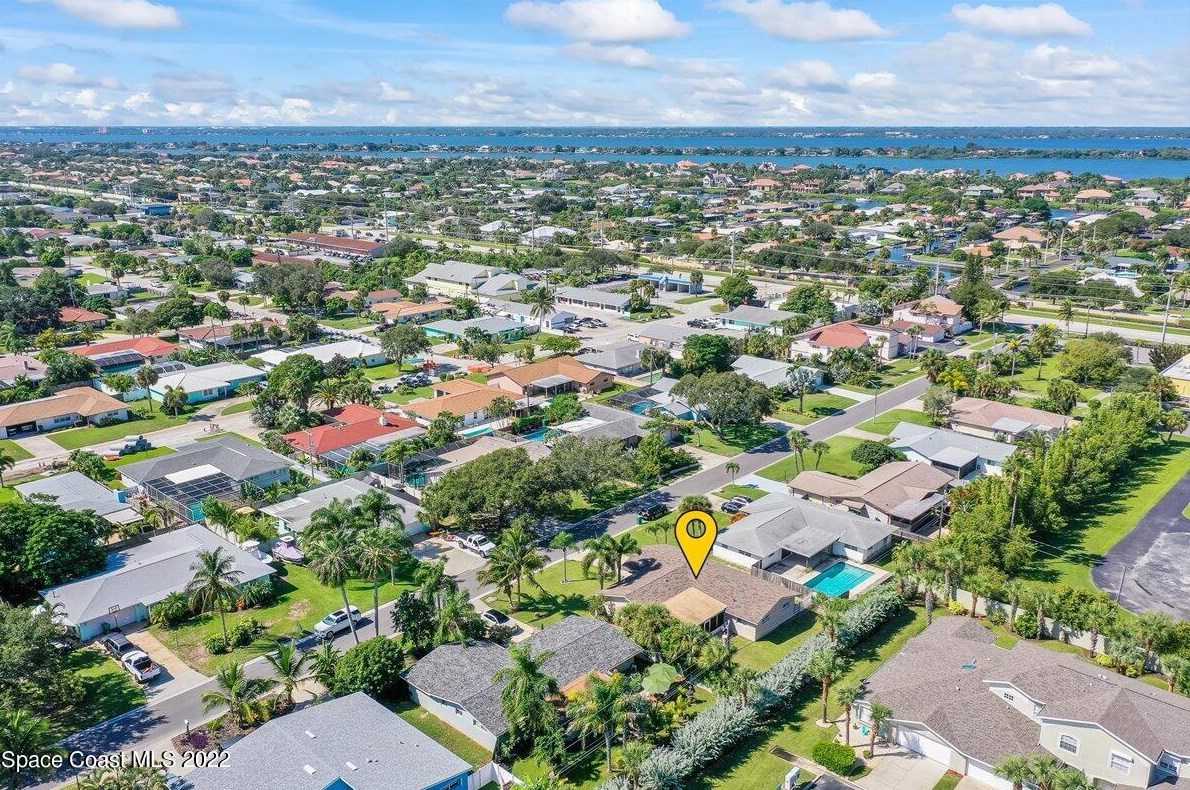 530 Park Ave, Melbourne, FL 32937-3023
