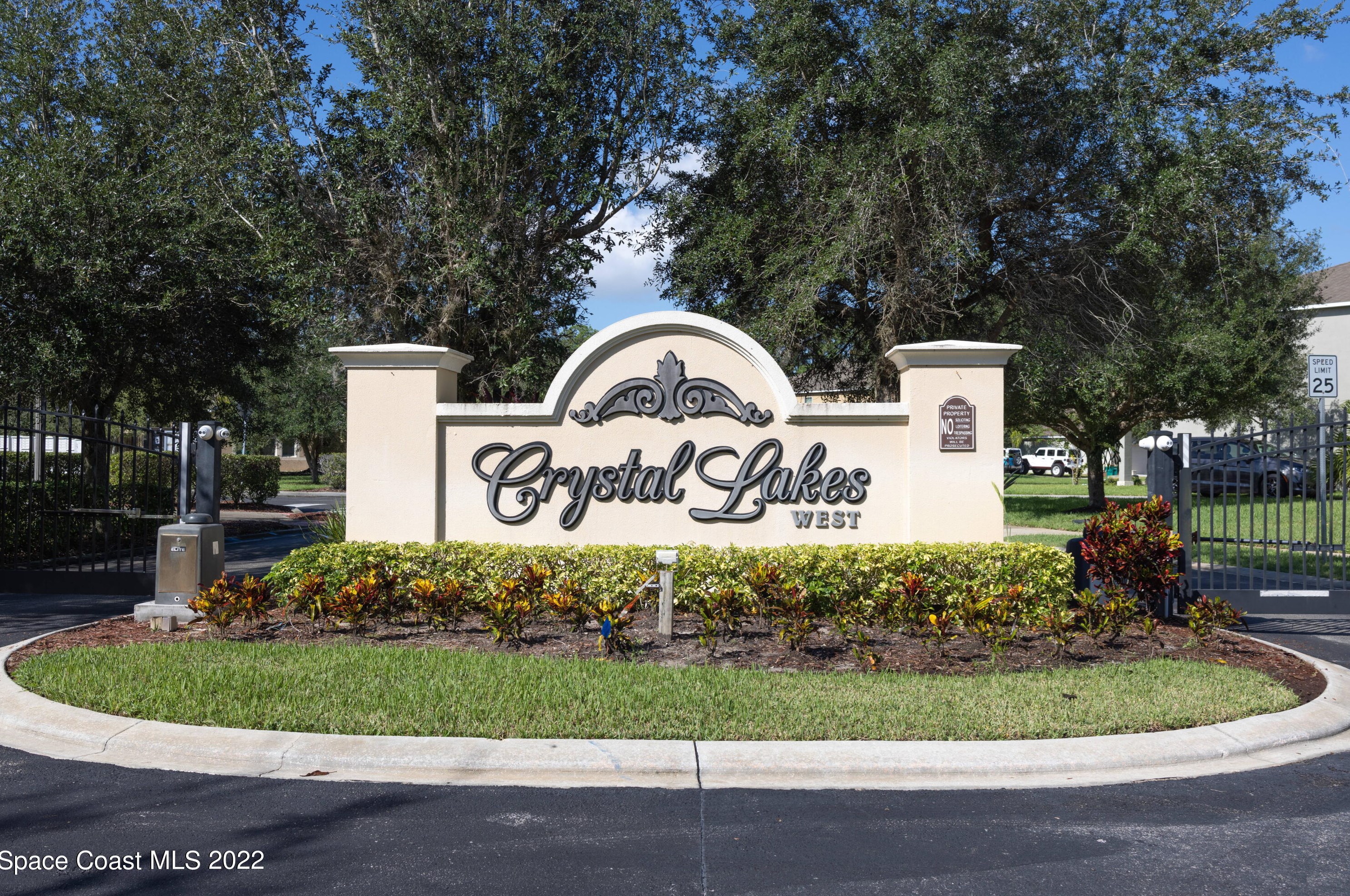 3386 Slate St, Melbourne, FL 32904-7591