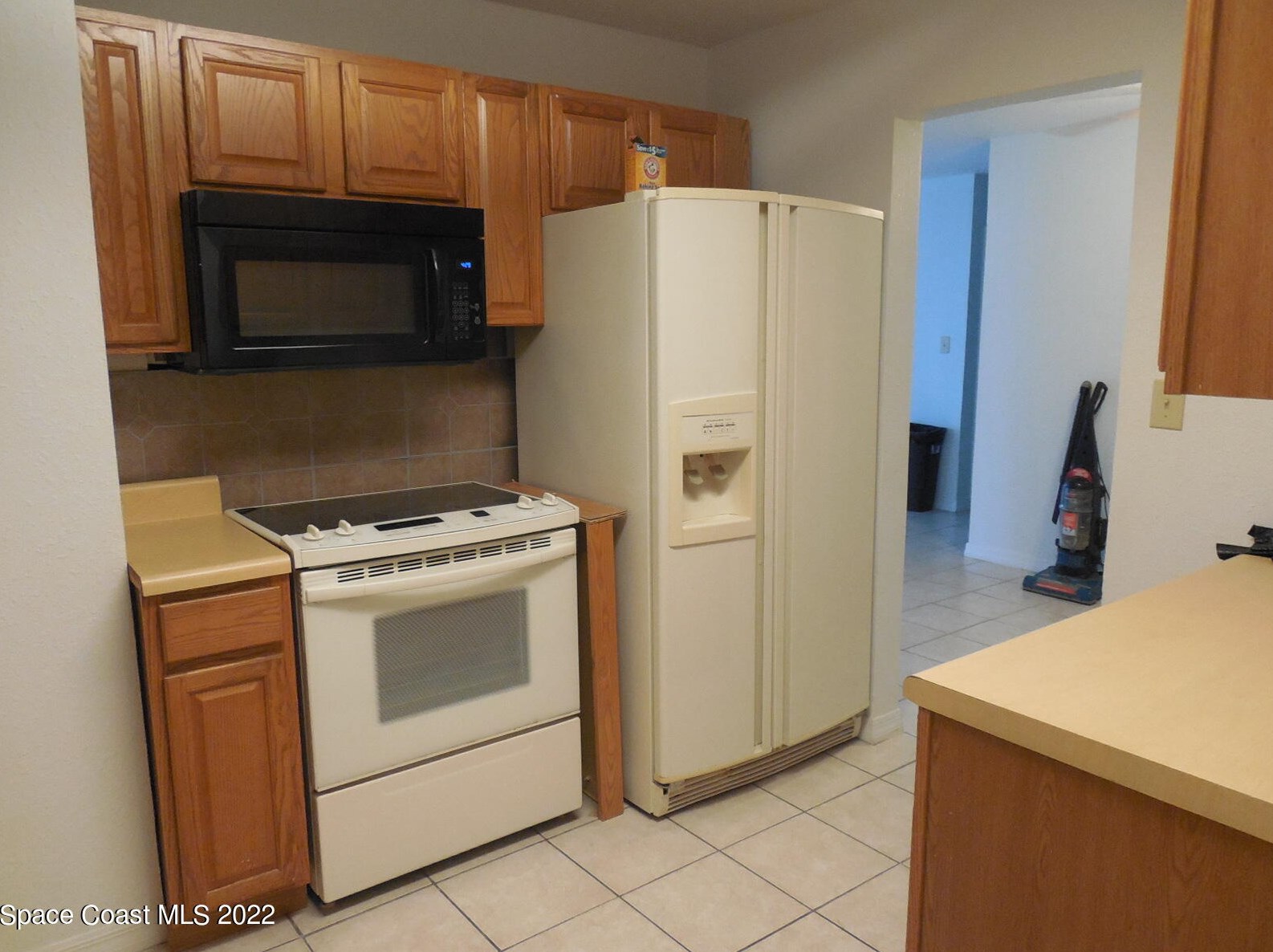 1394 Lillian Ln, Melbourne, FL 32935-3215