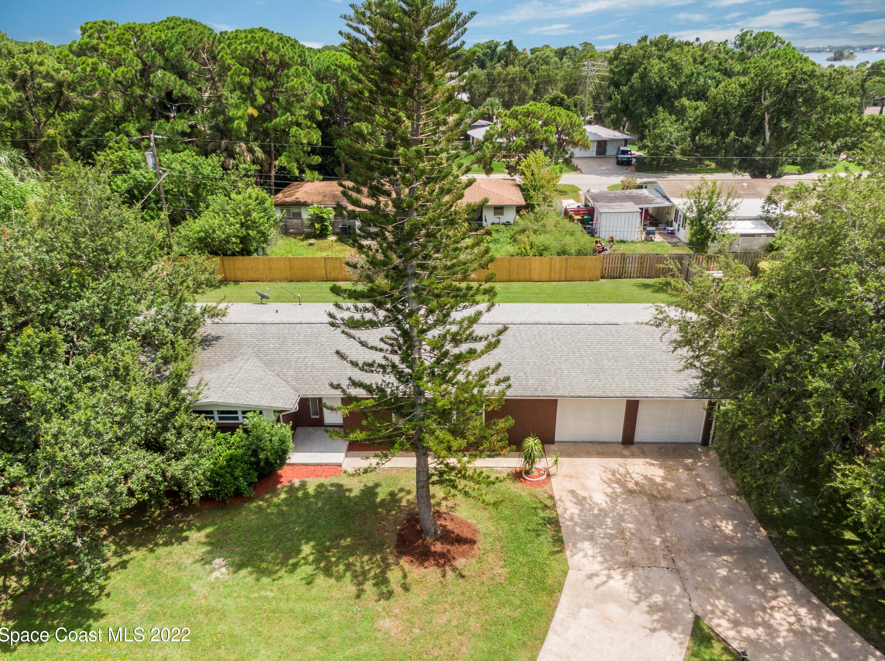 265 Hibiscus Blvd, Merritt Island FL  32952-5013 exterior