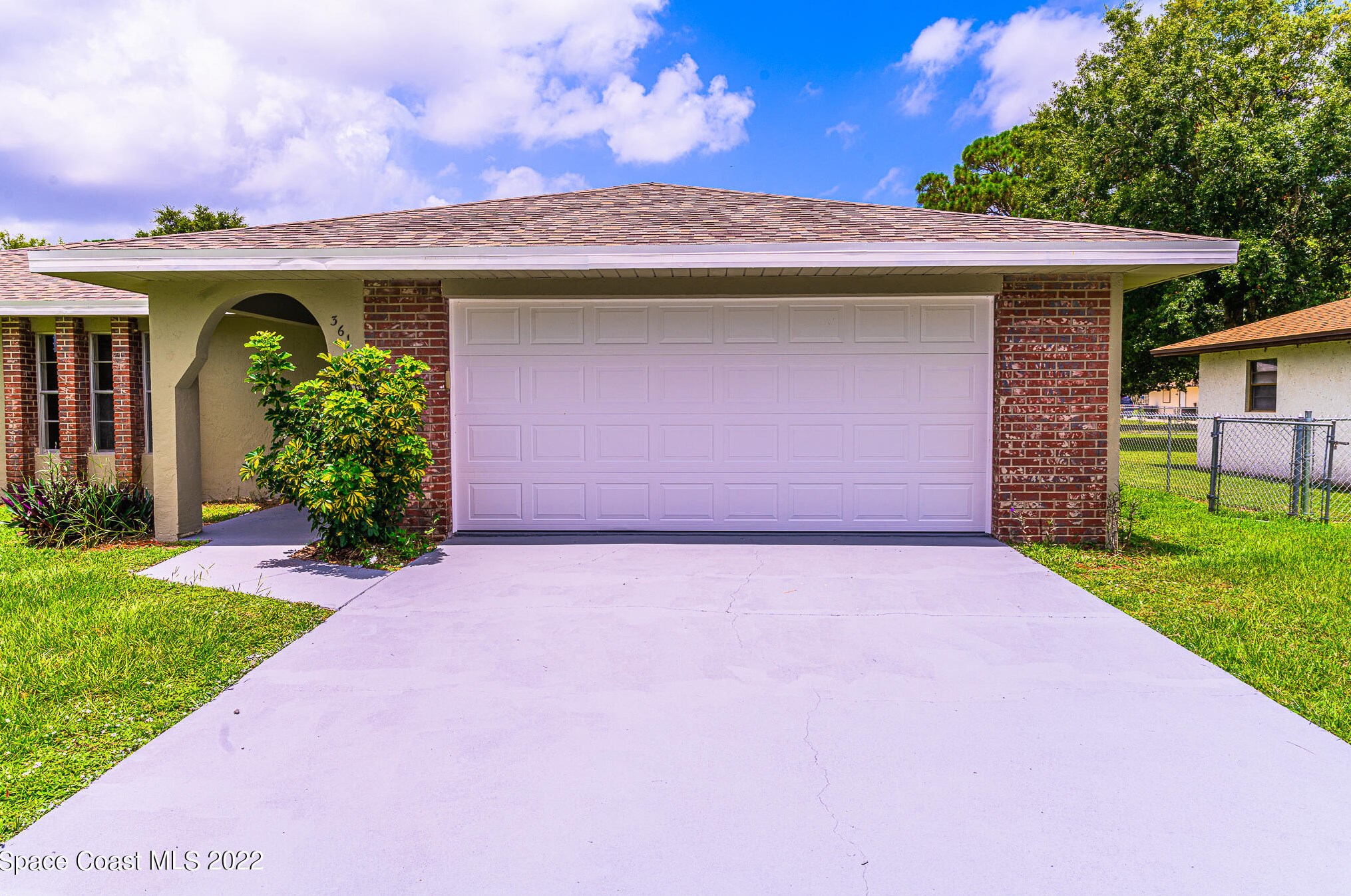361 Crestview St, Melbourne, FL 32907-3058