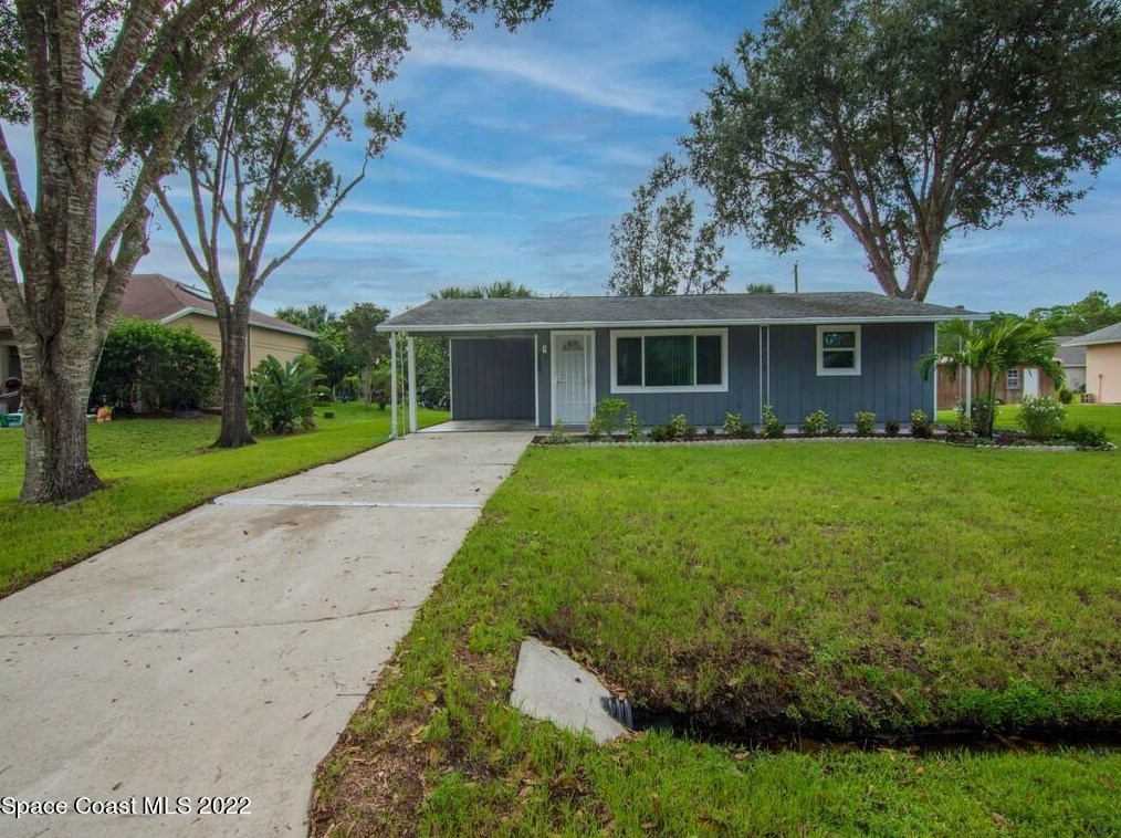 766 Tuxedo, Sebastian, FL 32958