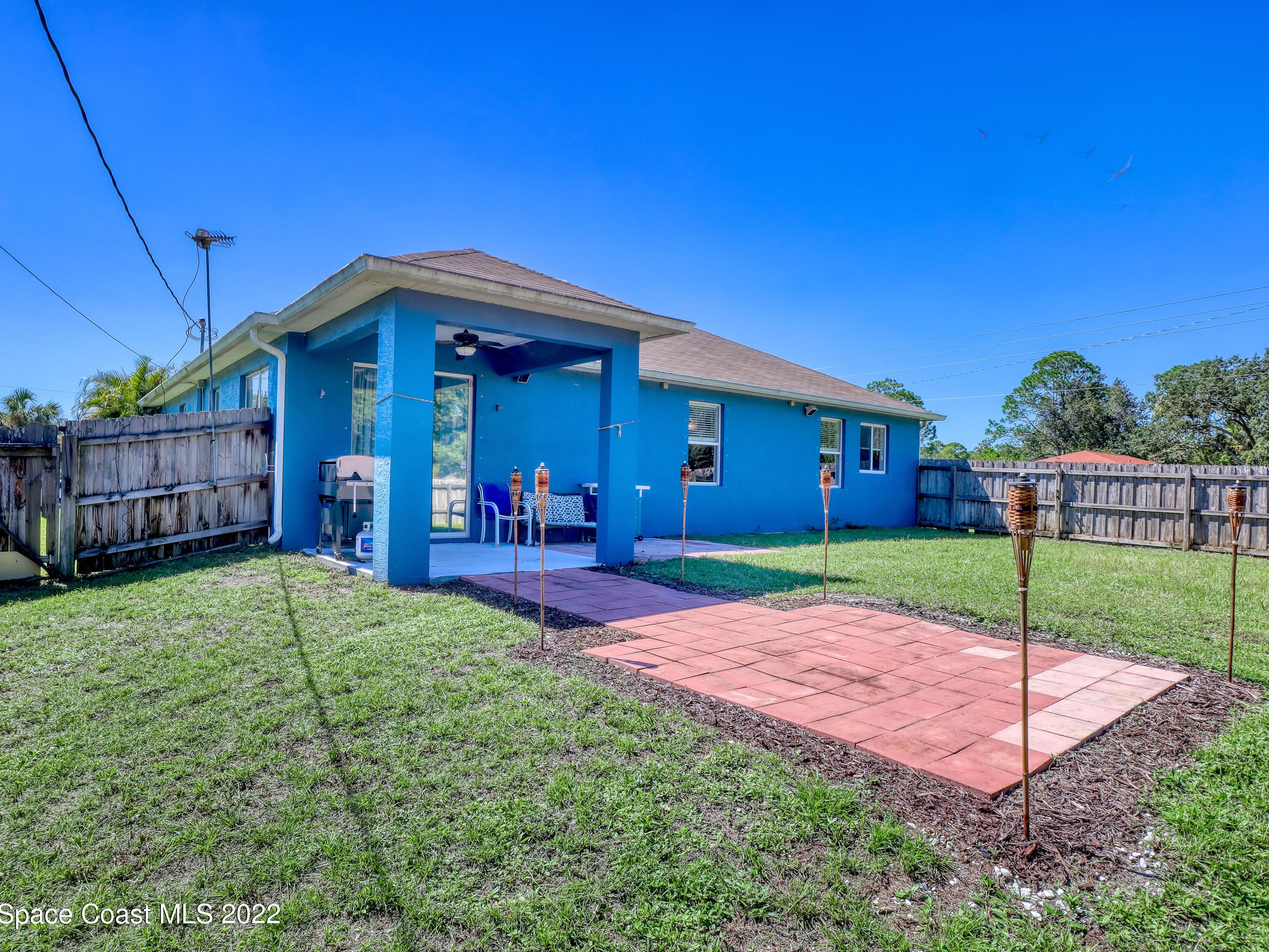 2901 Tivoli Ave, Melbourne, FL 32909-7414
