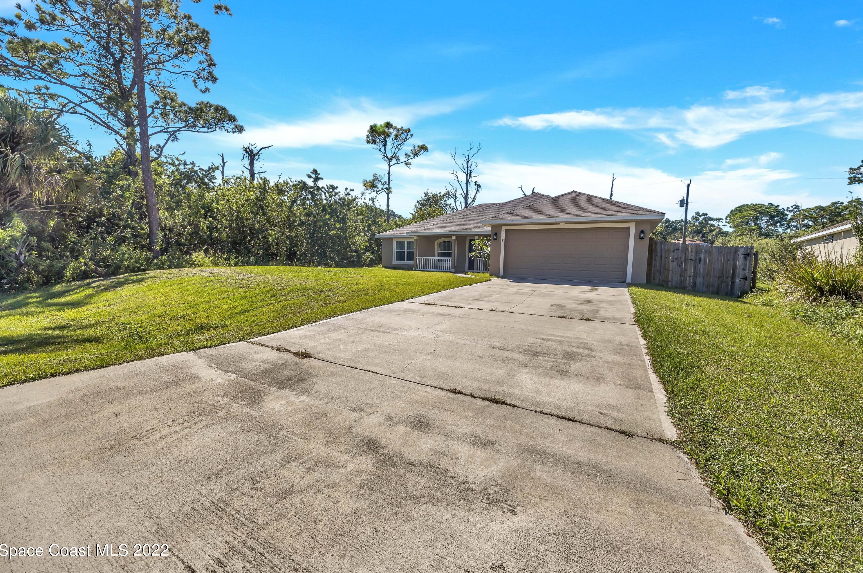 1718 Hayworth Cir, Melbourne, FL 32907-8721