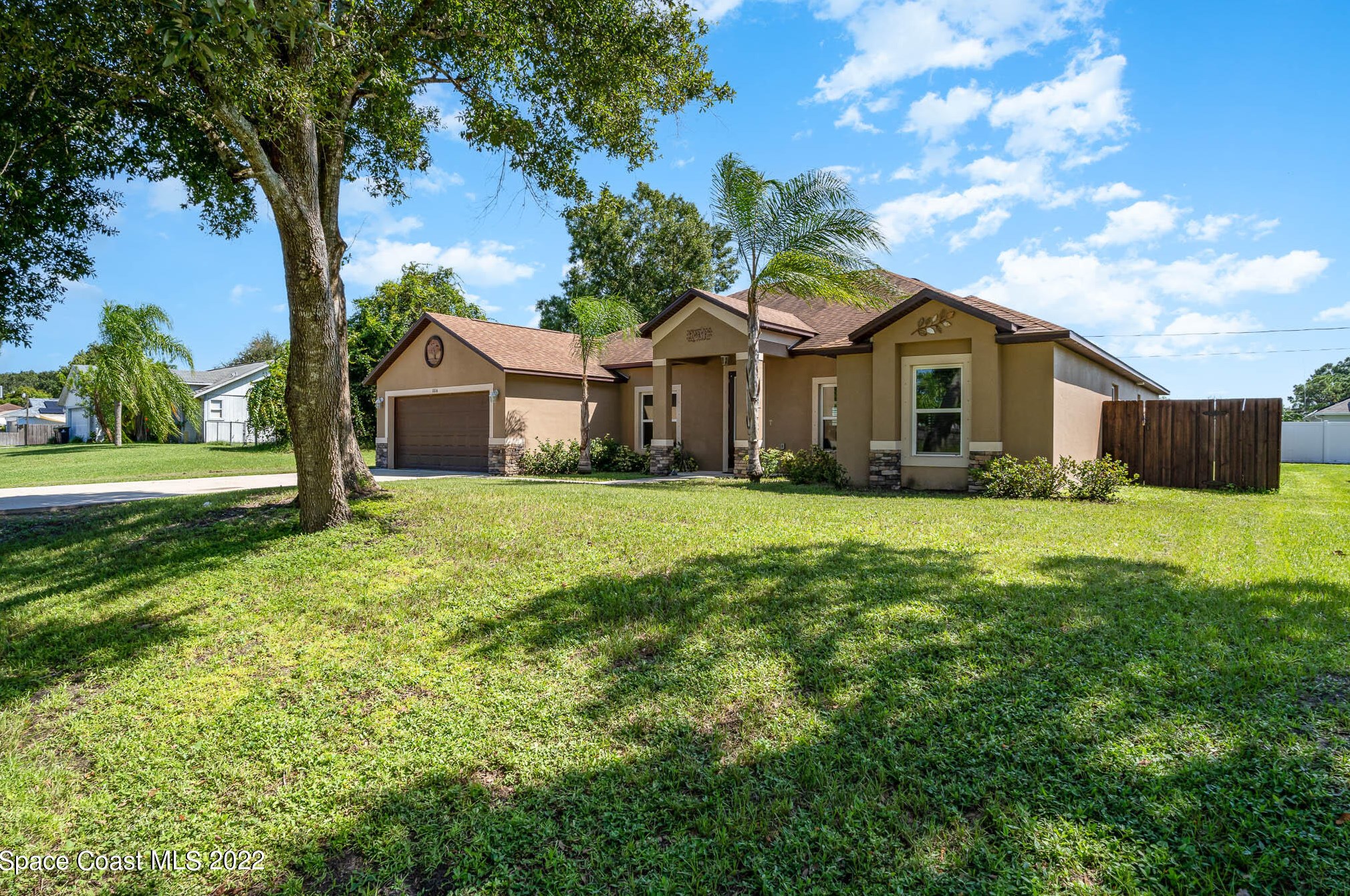 1016 Grandeur St, Melbourne, FL 32909-3841