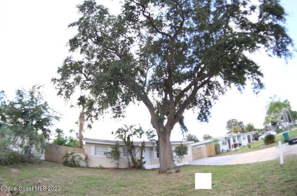 1525 Quince Ave, Merritt Island, FL 32952-5839