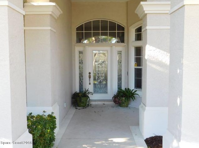 914 Fostoria Dr, Melbourne, FL 32940
