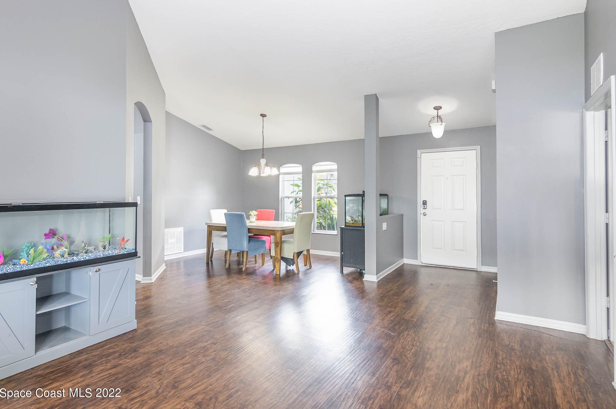 872 Ravenswood St, Melbourne, FL 32909-7252