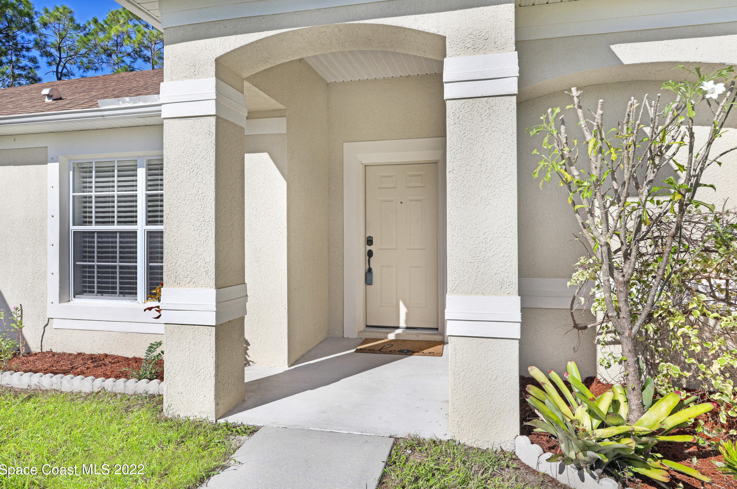 970 Hanson Ave, Melbourne, FL 32908-7611