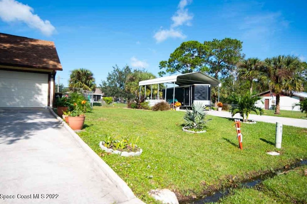 528 Tropicaire Ave, Melbourne, FL 32908-7405
