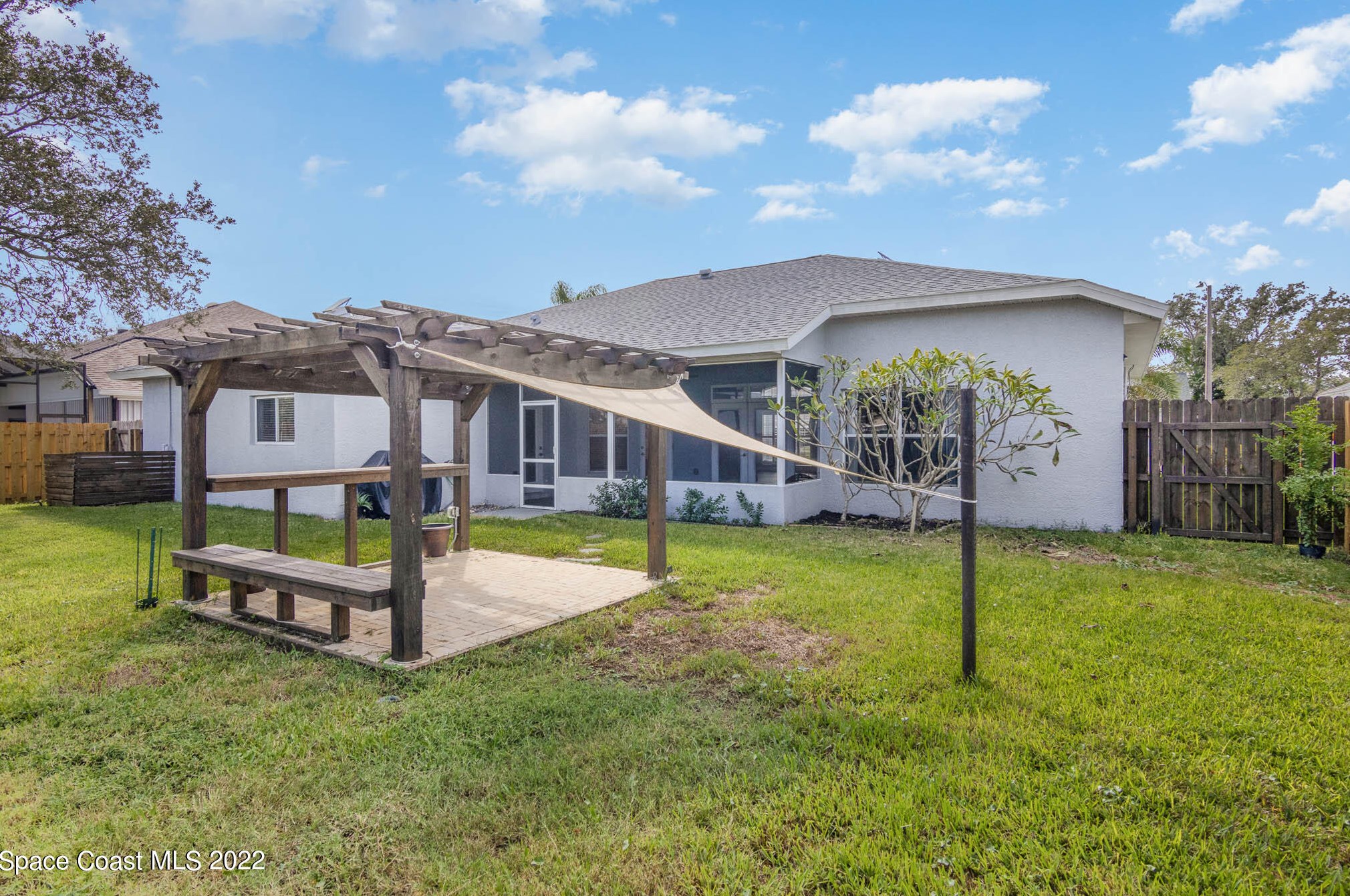 1808 Arbor Dr, Melbourne FL  32935-4724 exterior