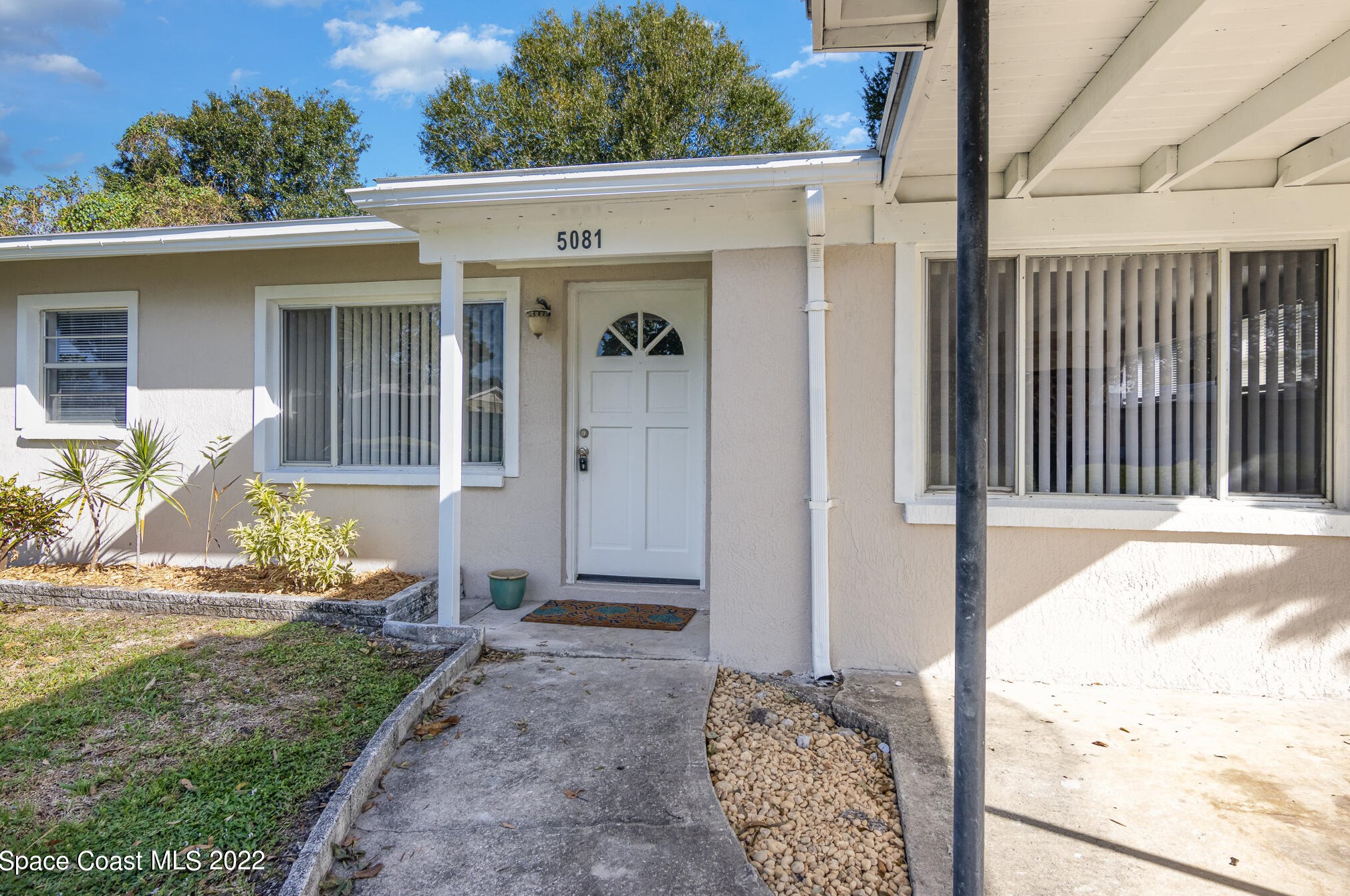 5081 Martin Ln, Melbourne, FL 32904-7441