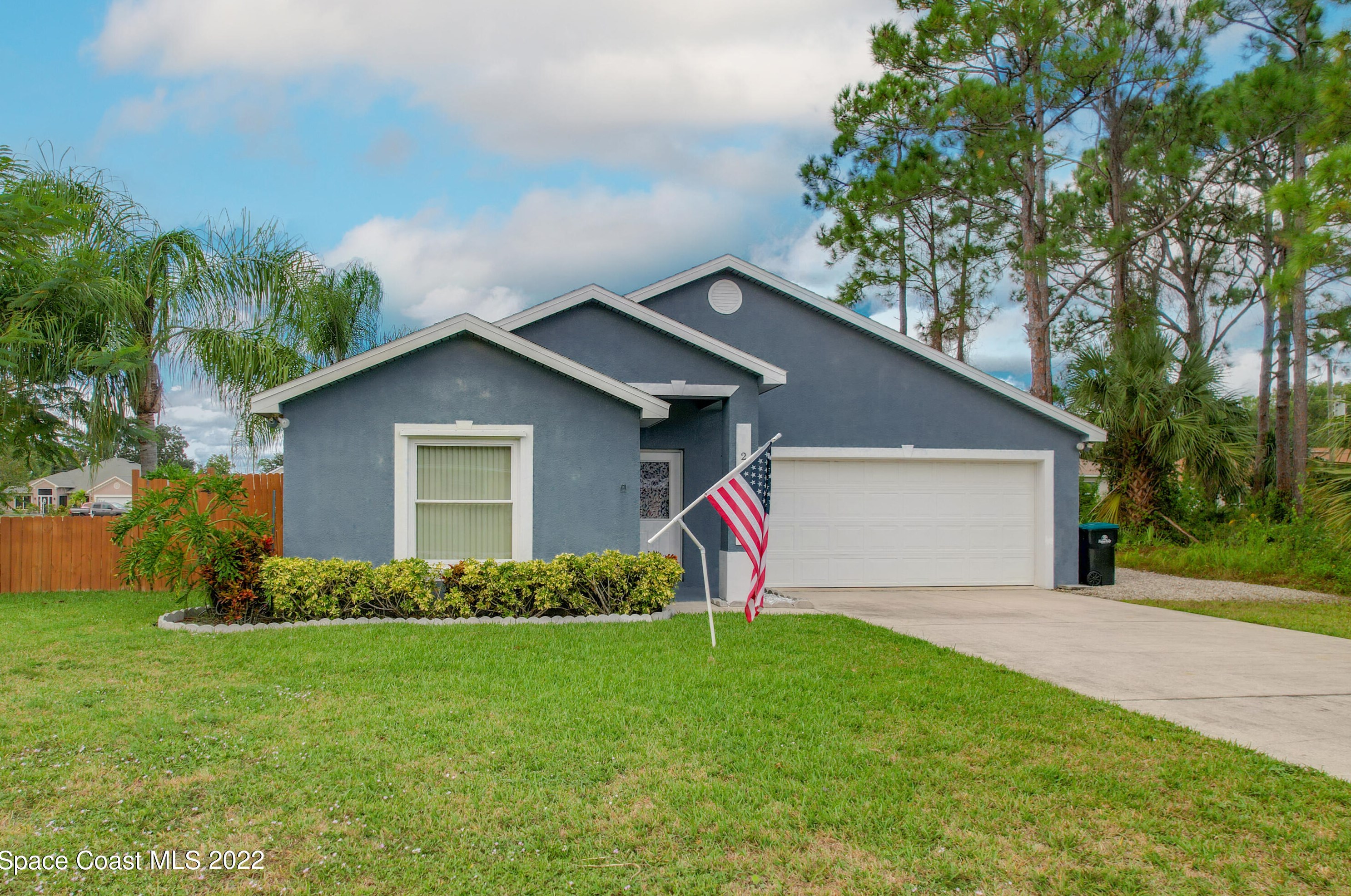 208 Abalone Rd, Melbourne, FL 32907-2964