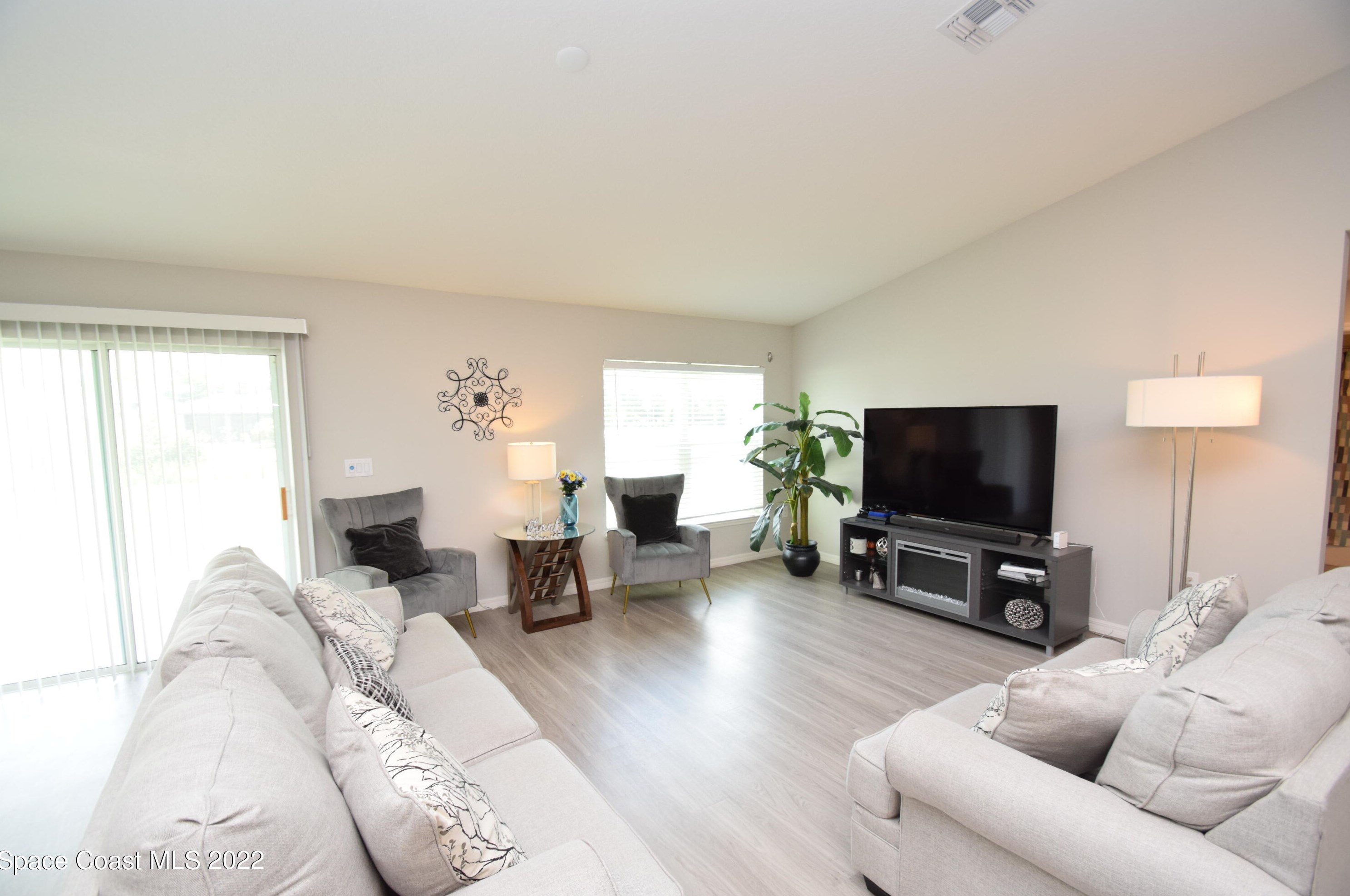 499 Ellington Ave, Melbourne FL  32909-4126 exterior