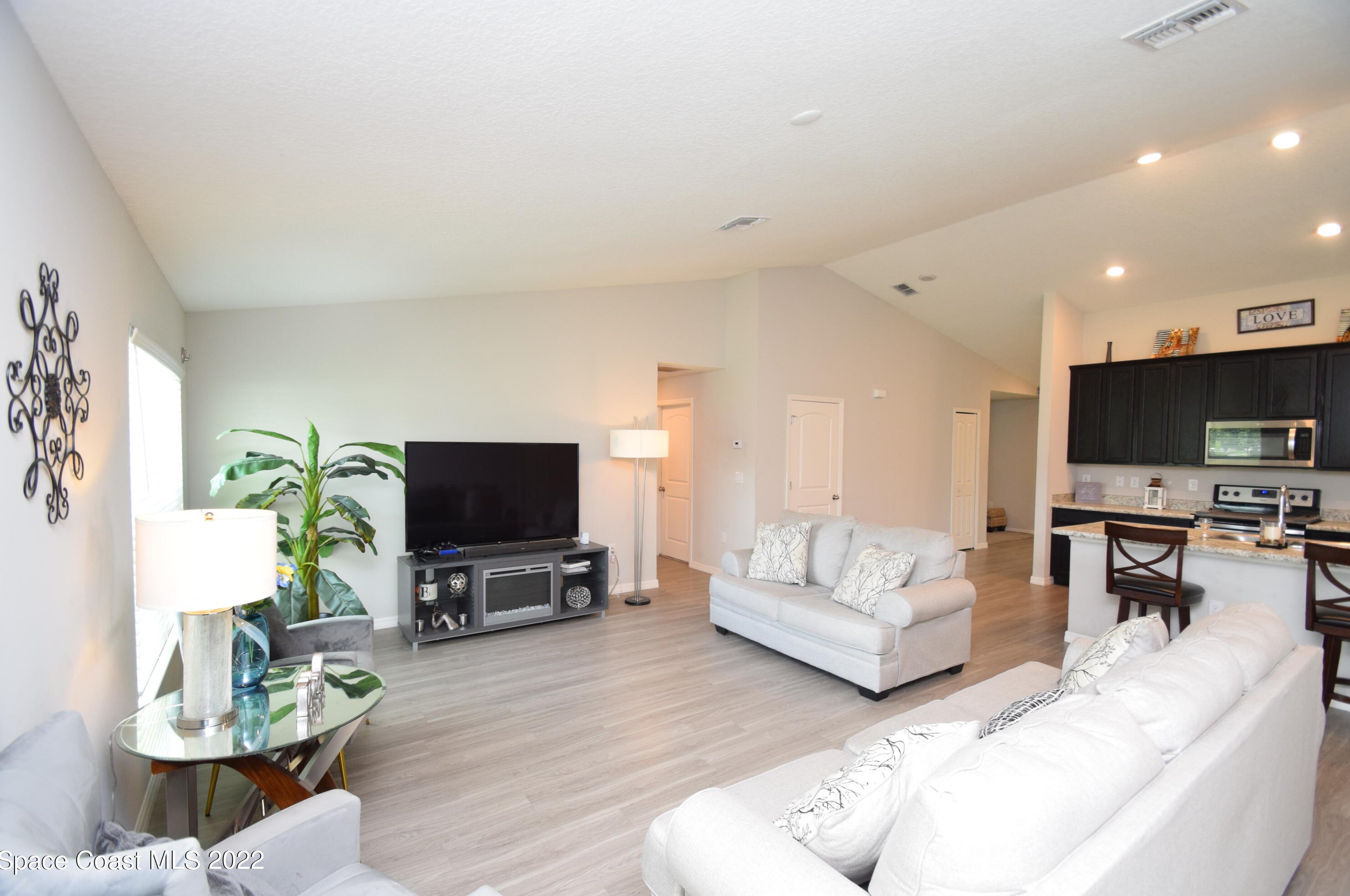 499 Ellington Ave, Melbourne FL  32909-4126 exterior