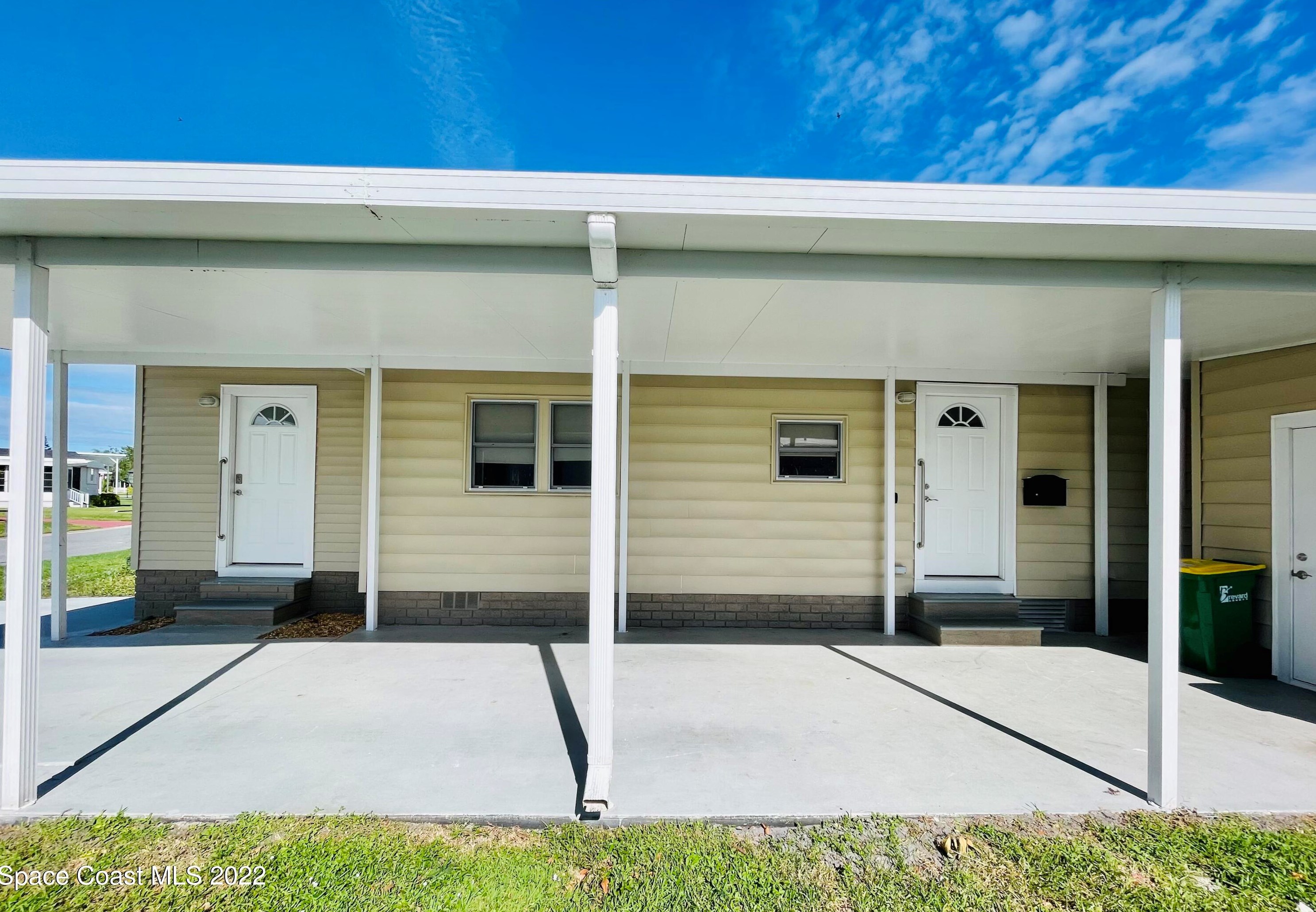 935 Thrush Cir, Sebastian, FL 32976