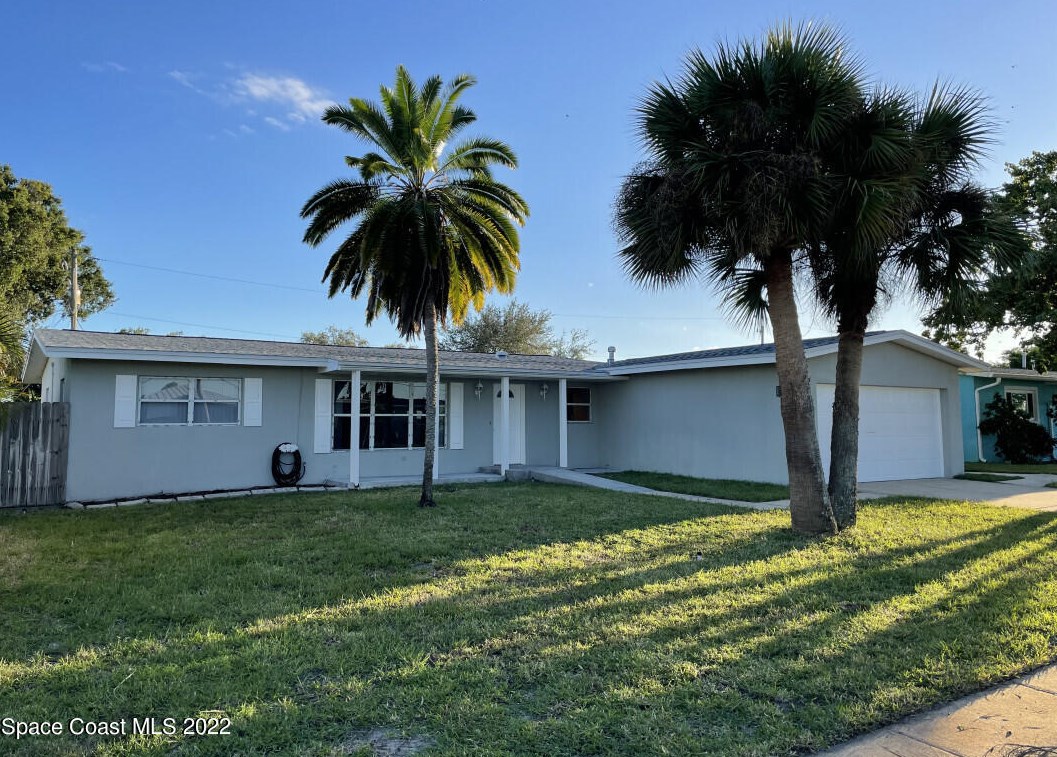 1355 Holt Dr, Merritt Island, FL 32952-5540