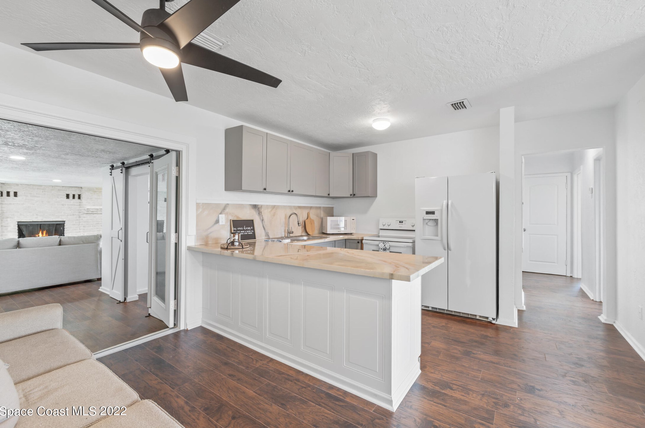 476 Orange Ave, Merritt Island FL  32952-3750 exterior