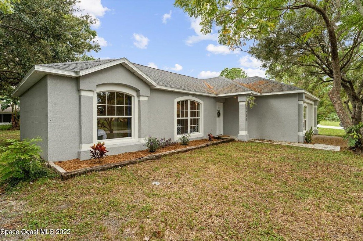 1226 Danforth St, Melbourne, FL 32908-6870