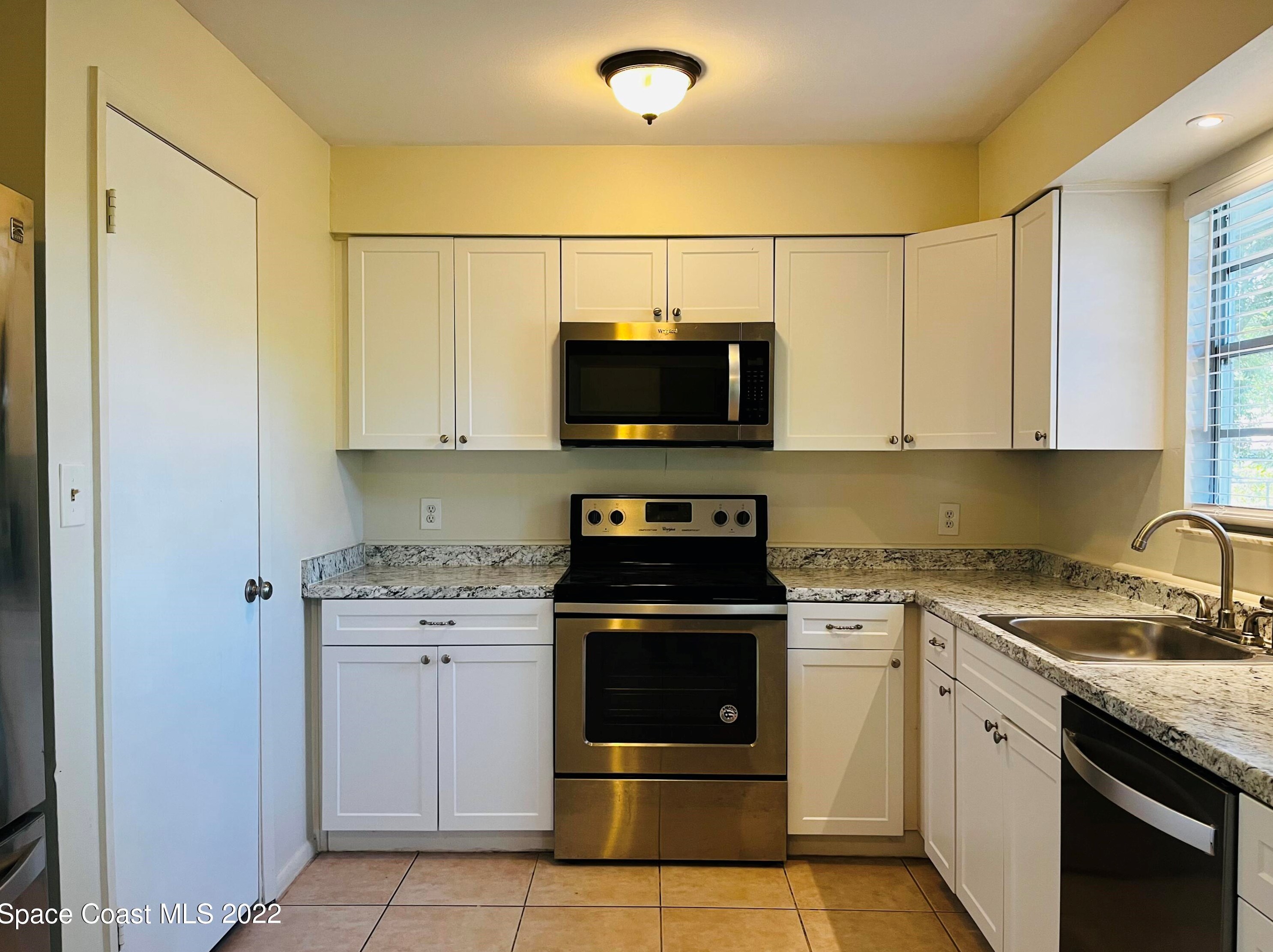 823 August St Se, Melbourne, FL 32909