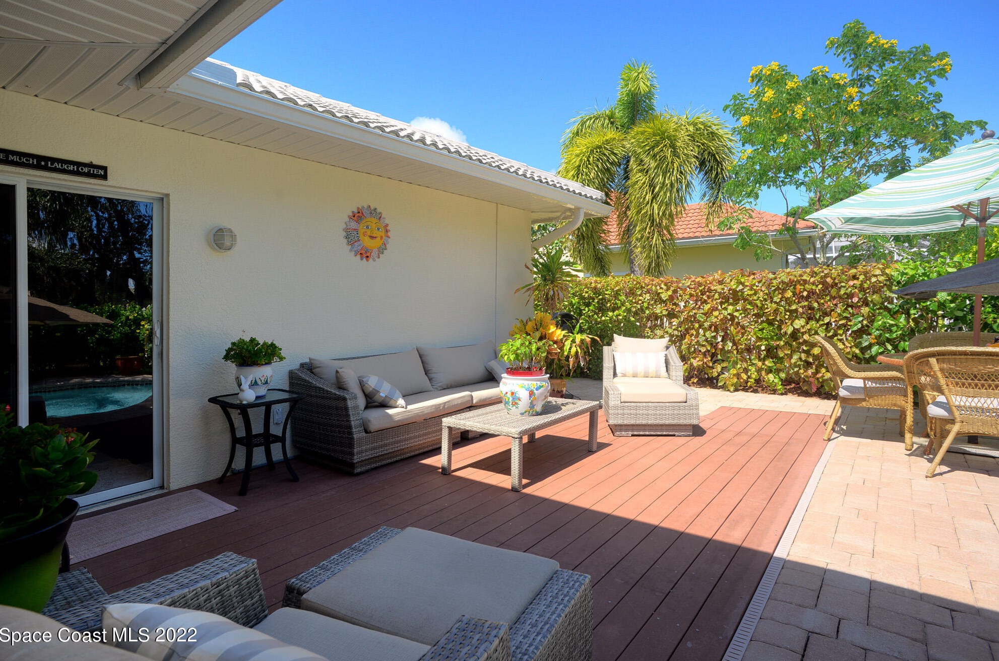 127 Island View Dr, Melbourne FL  32937-4379 exterior