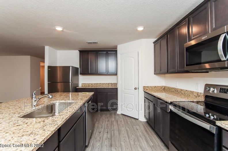 501 Windswept Ave Sw, Melbourne, FL 32908