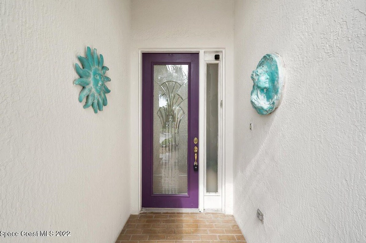 250 Rose Cup Ln, Melbourne, FL 32903-2098