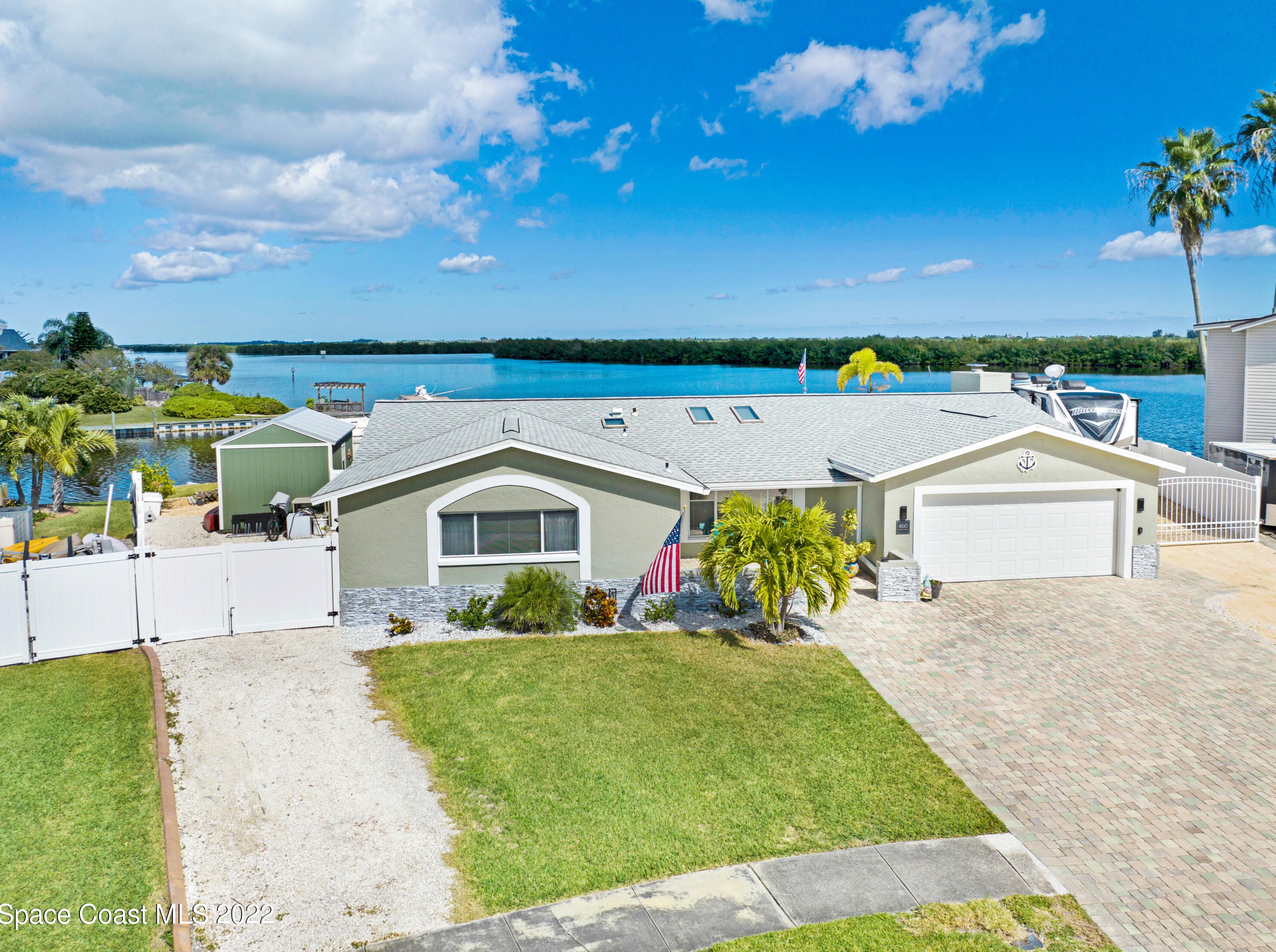 460 Caracas Dr, Merritt Island, FL 32953-3214