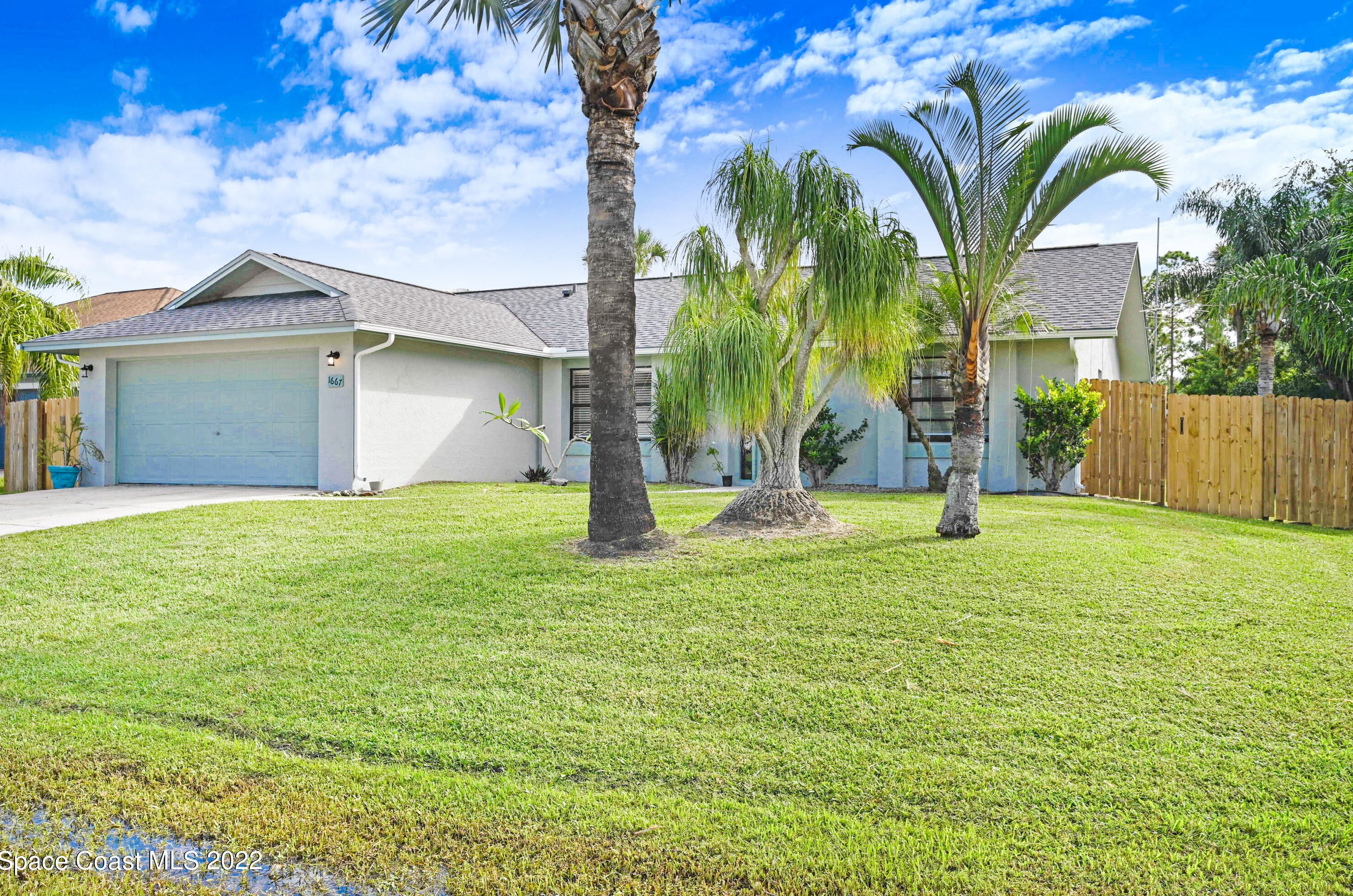 1667 Canon Ave, Melbourne, FL 32907-8528
