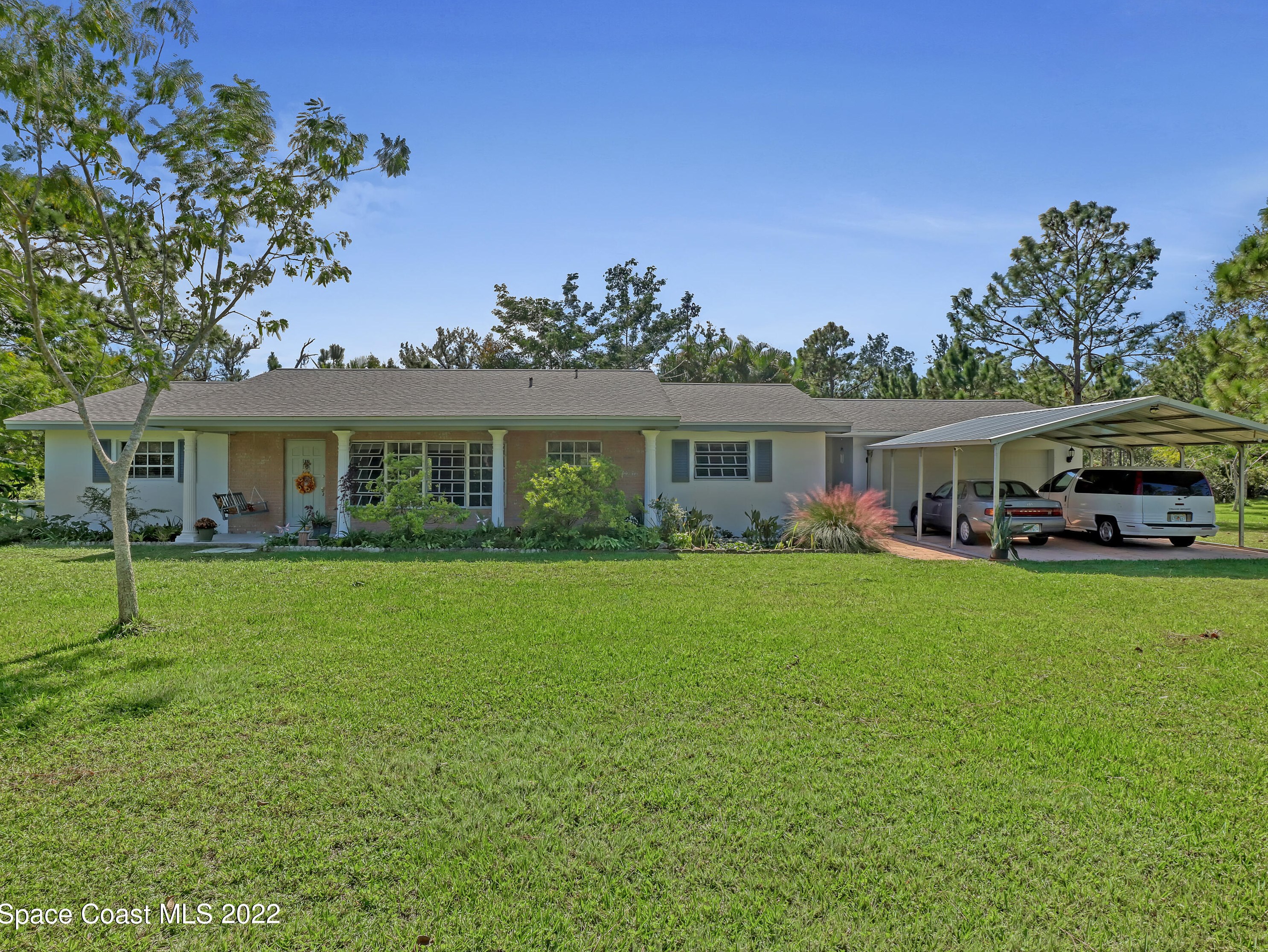 1865 Alexander Ln, Melbourne, FL 32950-3319