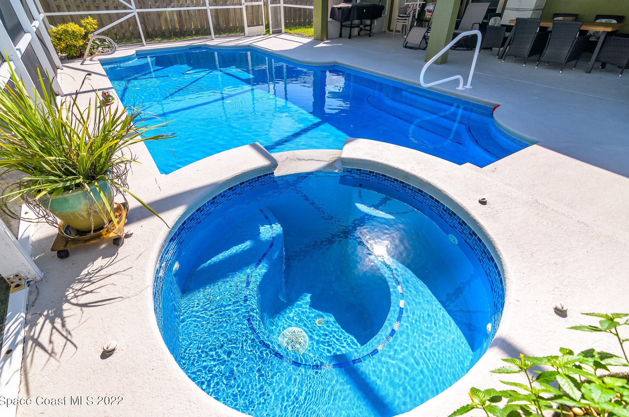 1933 Sorento Cir, Melbourne, FL 32904-3111