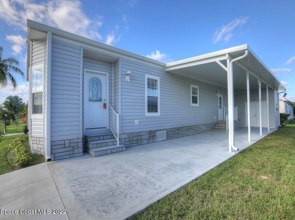 834 Wren Cir, Sebastian, FL 32976