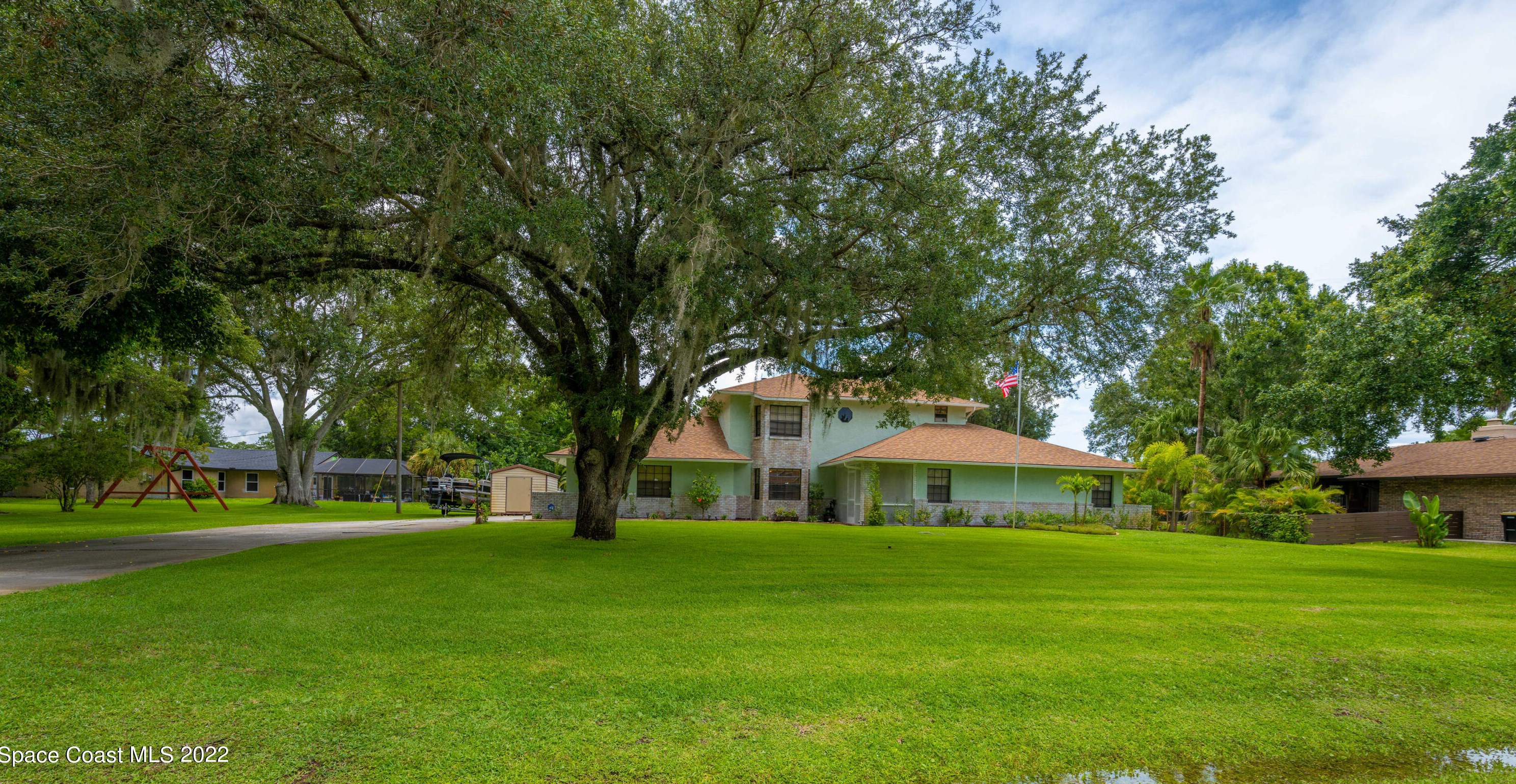 127 Hurst Rd, Melbourne, FL 32907-1516